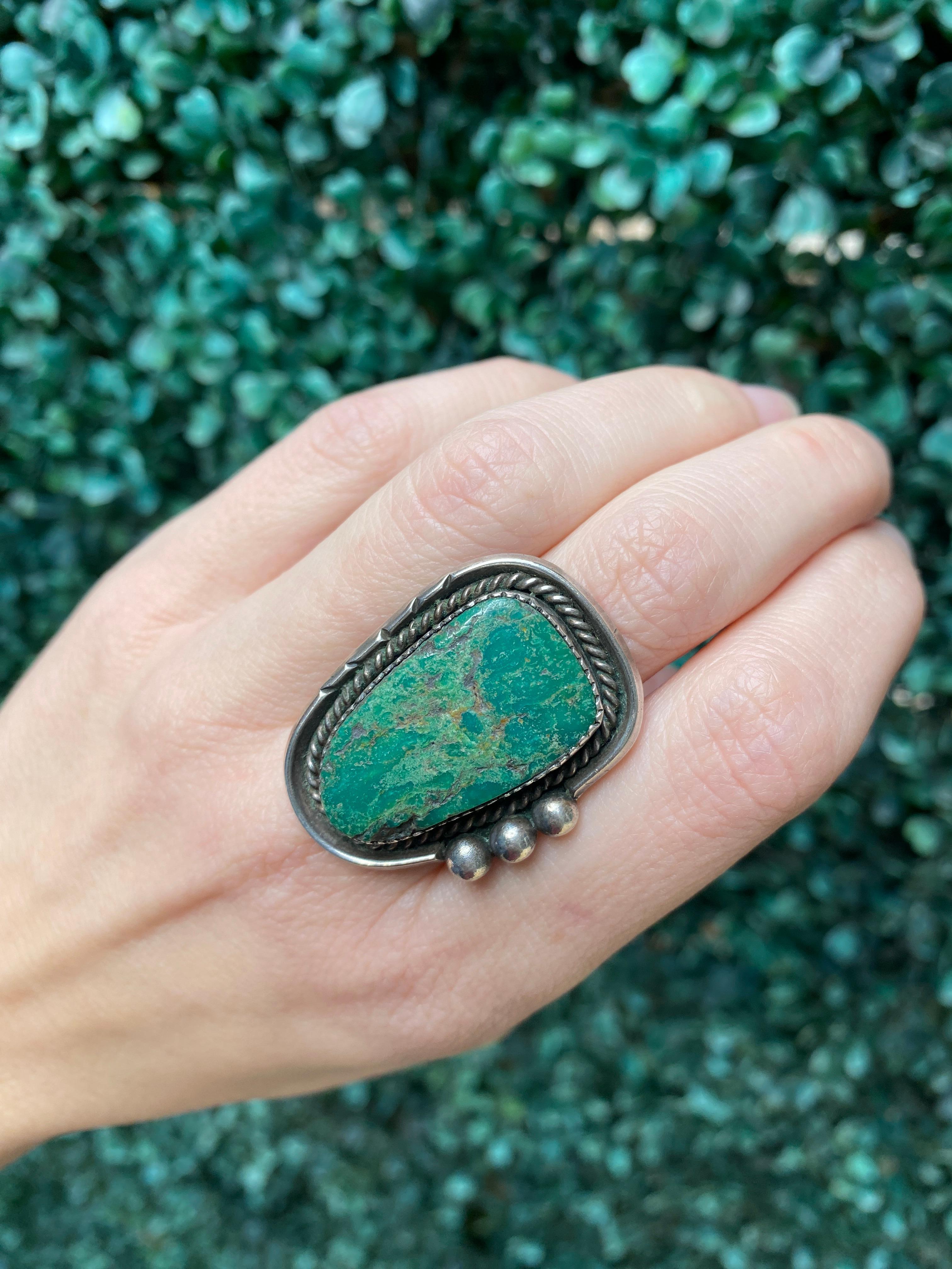 Vintage Green Turquoise Sterling Silver Ring For Sale 9