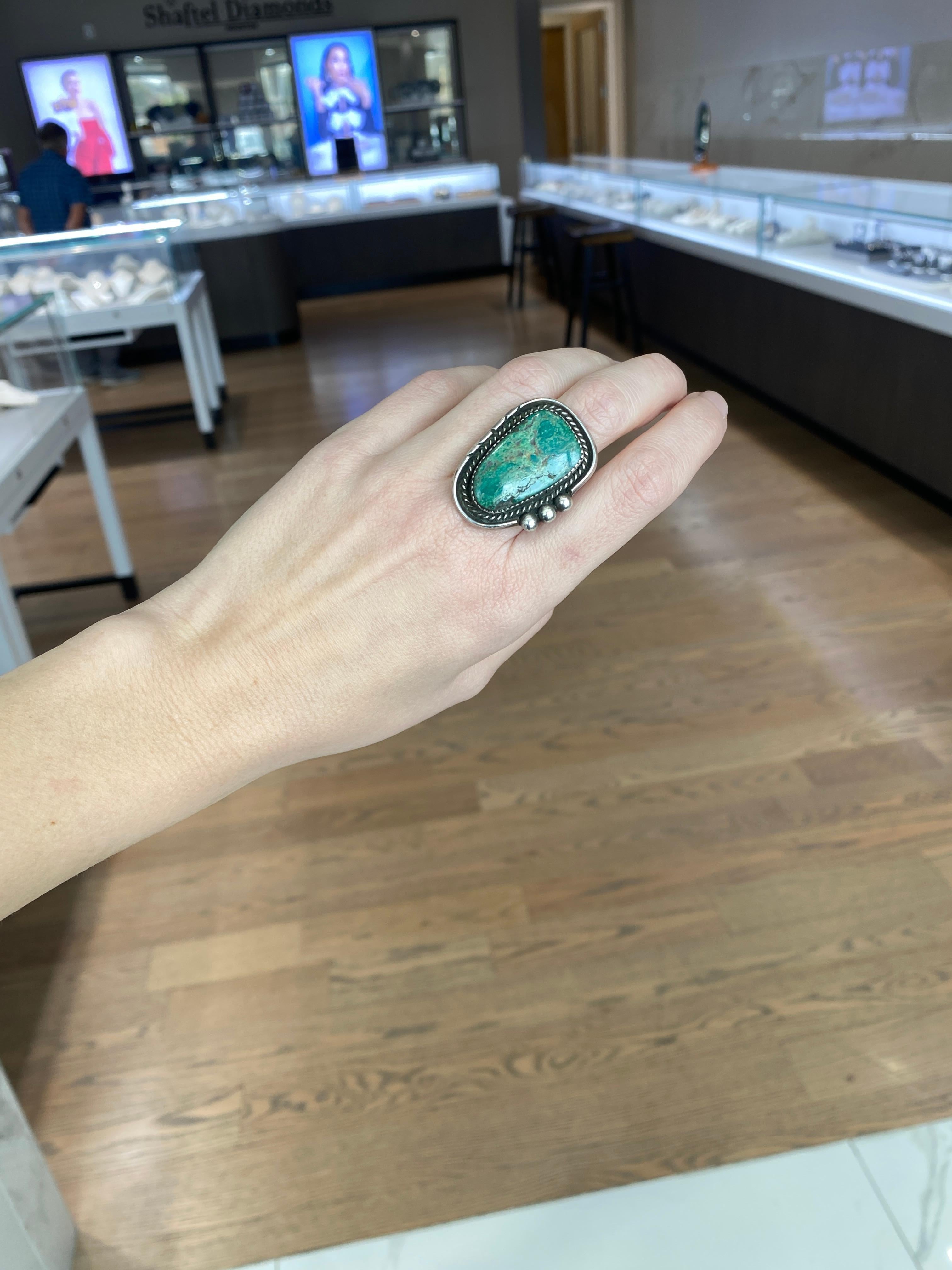 Women's or Men's Vintage Green Turquoise Sterling Silver Ring For Sale