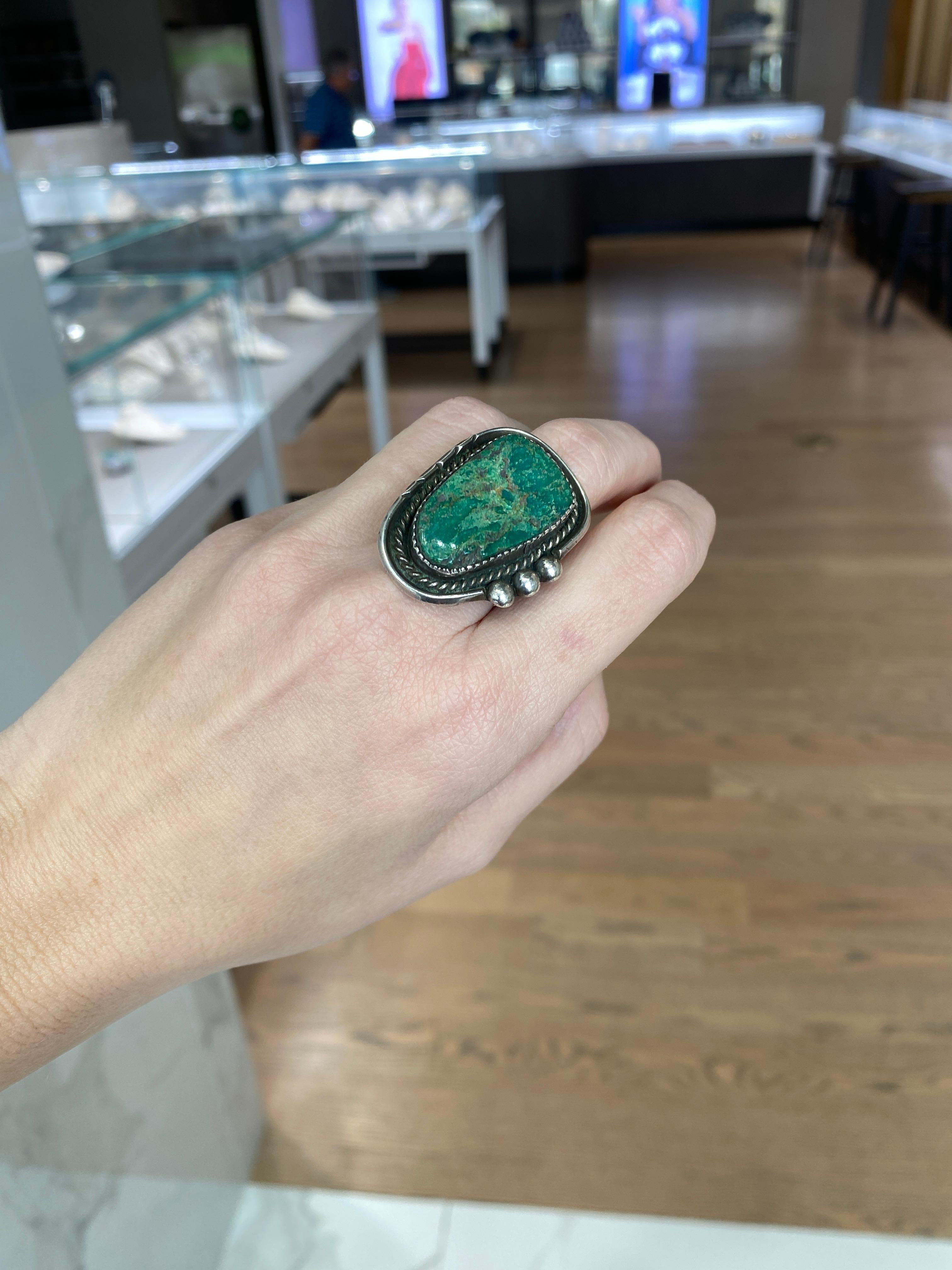 Vintage Green Turquoise Sterling Silver Ring For Sale 3