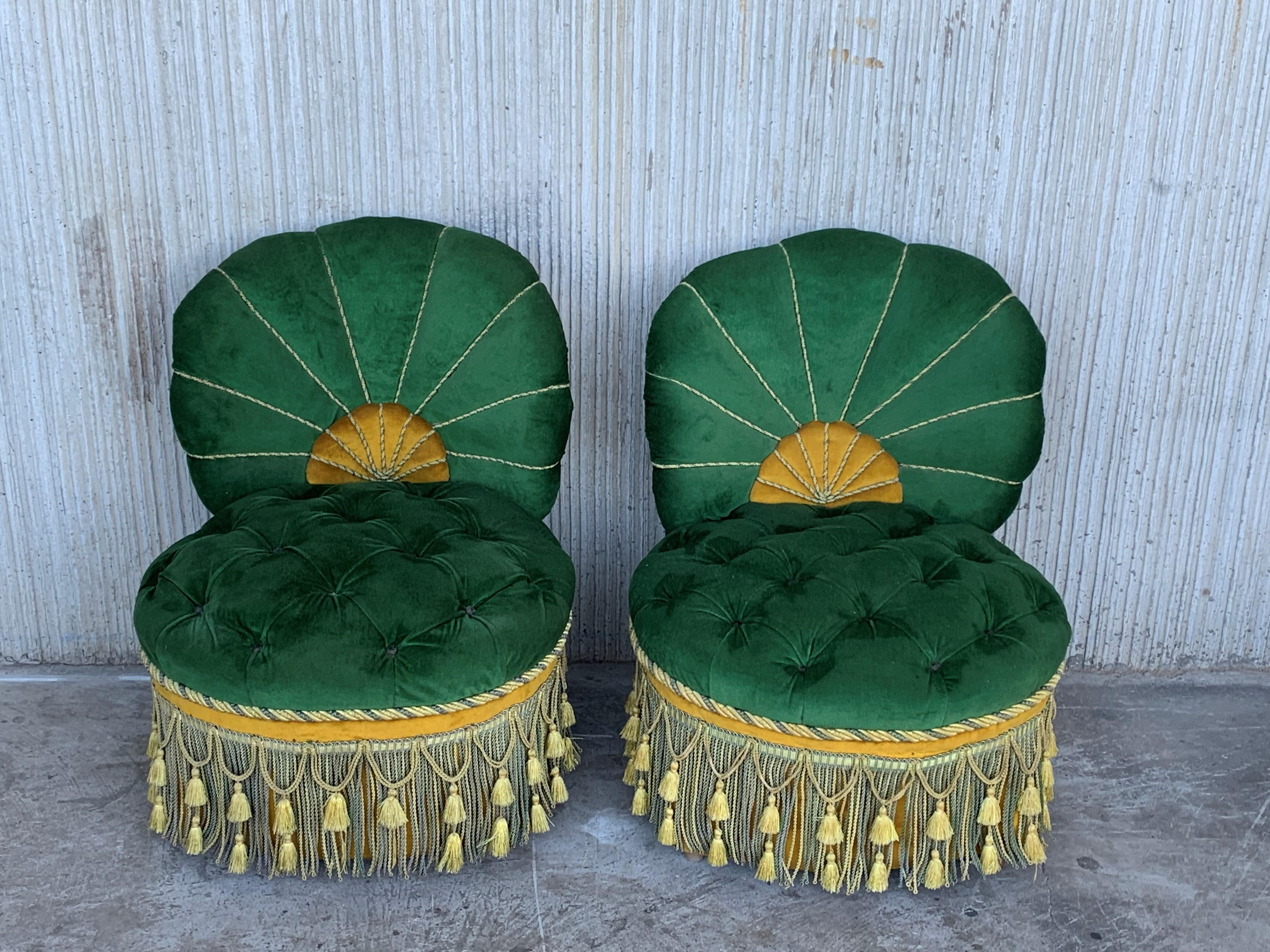 Vintage Green Velvet French Art Deco Swivel Chairs Chanel Back Parlor Chairs In Good Condition In Miami, FL