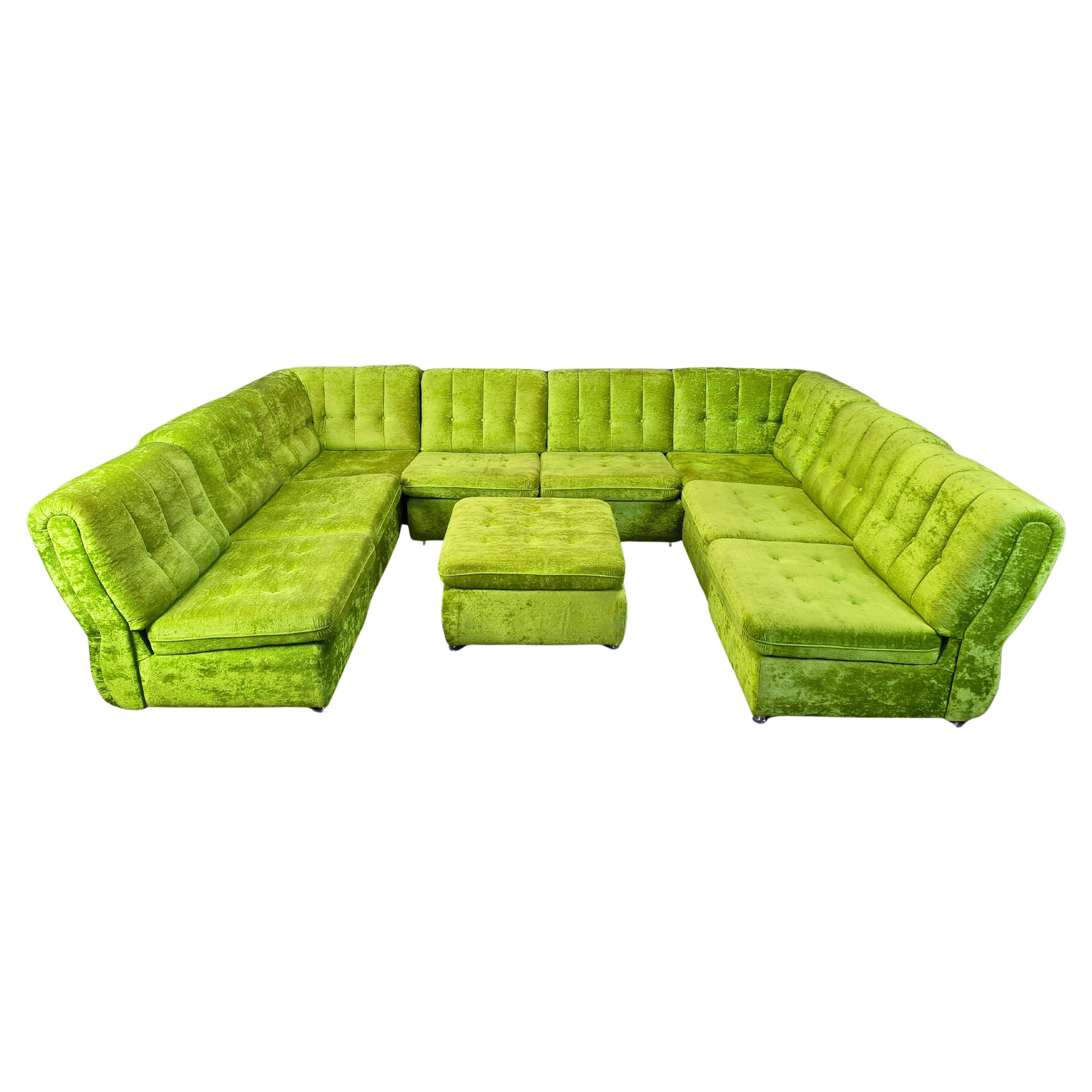 Modulare Sofagarnitur aus grünem Samt, 1970er Jahre im Angebot