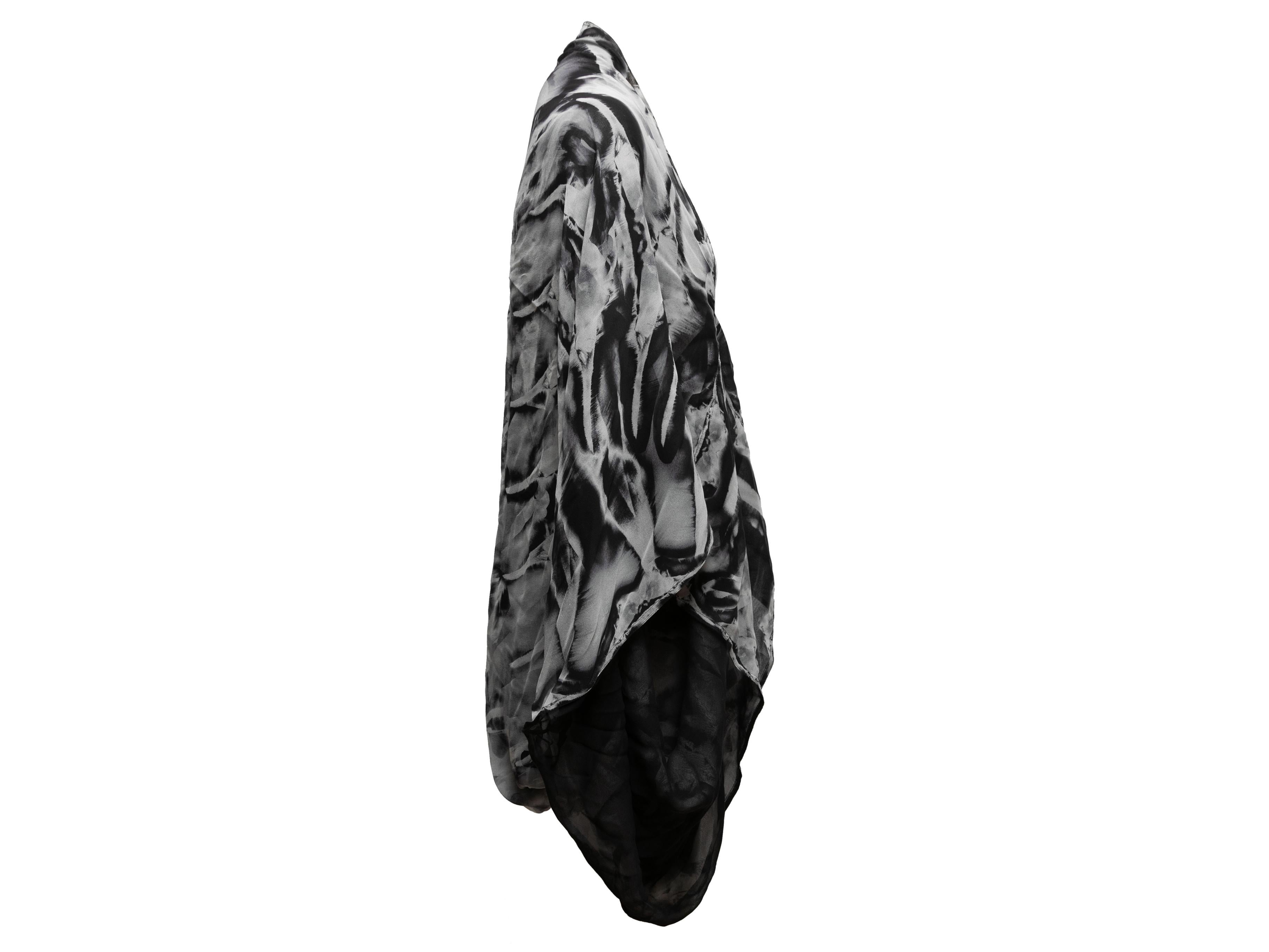 Vintage Grey & Black Alexander McQueen Abstract Print Silk Shrug Size O/S In Good Condition For Sale In New York, NY