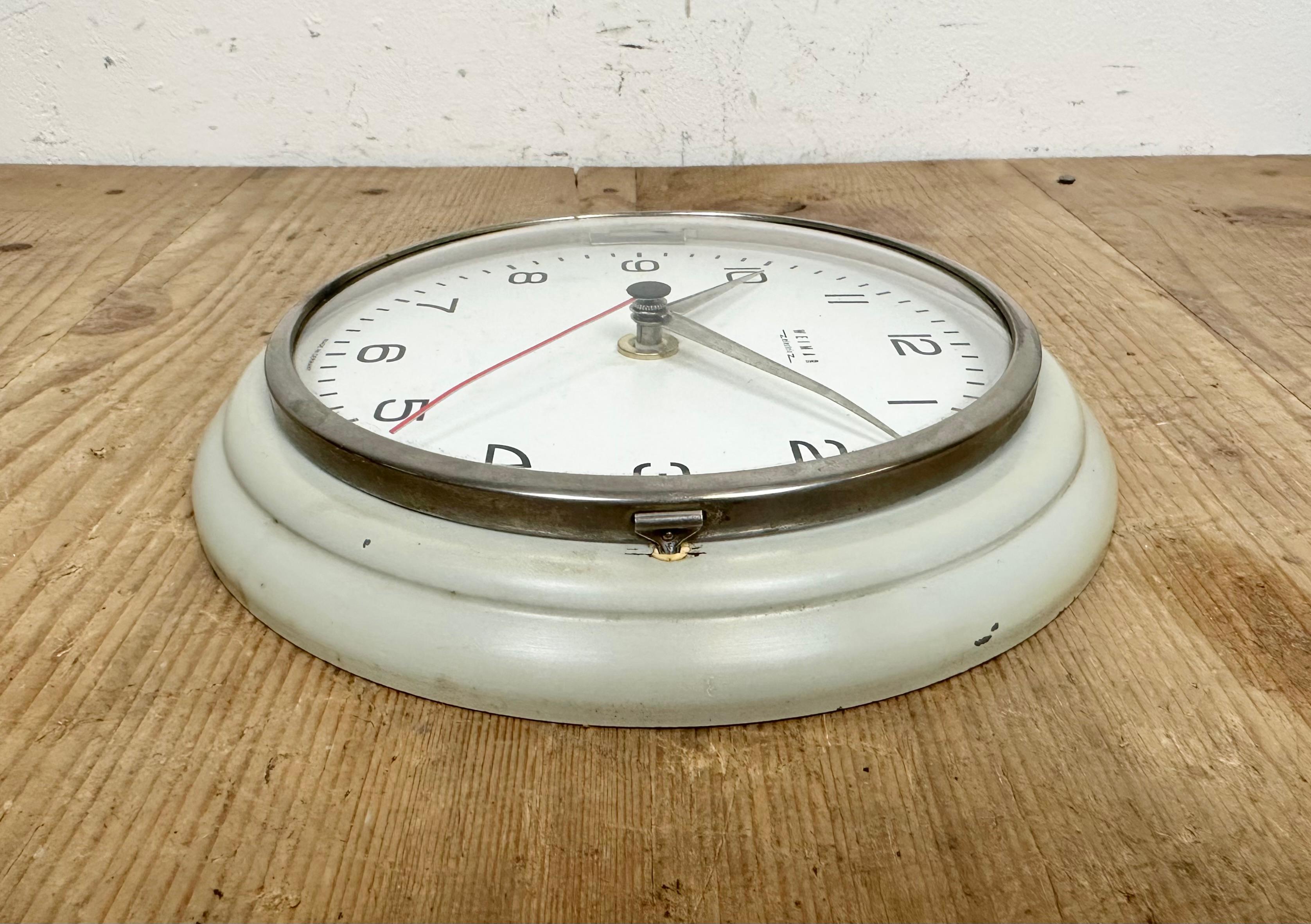Vintage Grey East German Wall Clock from Weimar Electric, 1970s 5