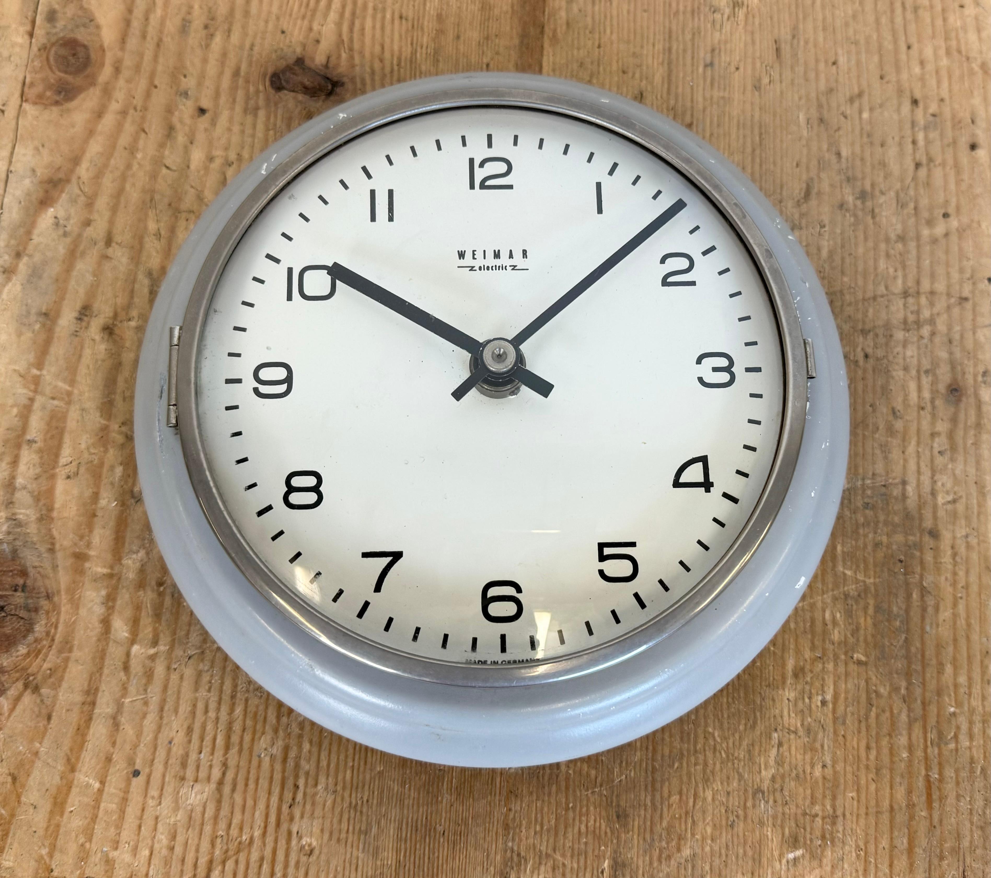 Vintage Grey East German Wall Clock from Weimar Electric, 1970s For Sale 7
