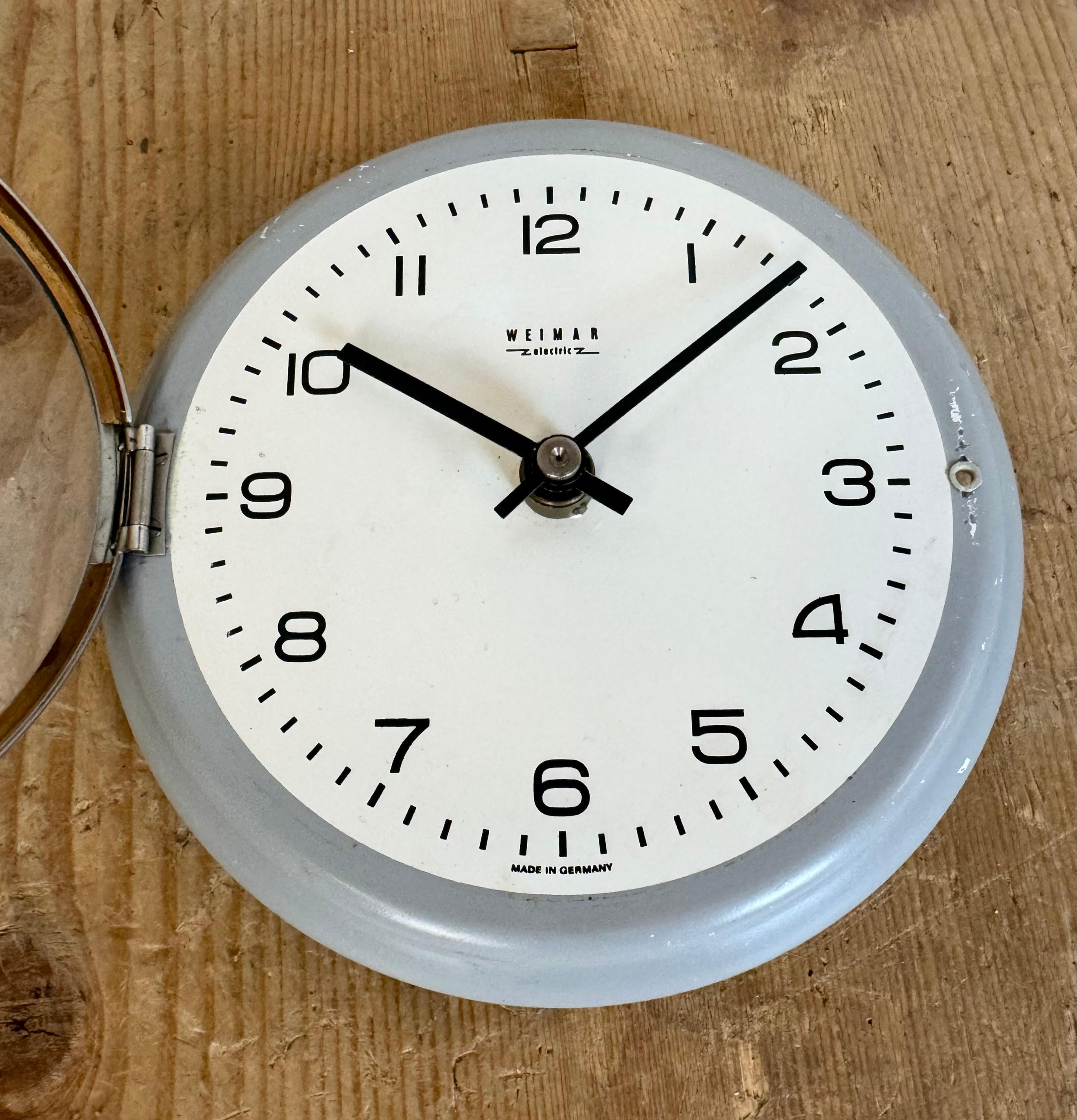 Vintage Grey East German Wall Clock from Weimar Electric, 1970s For Sale 12