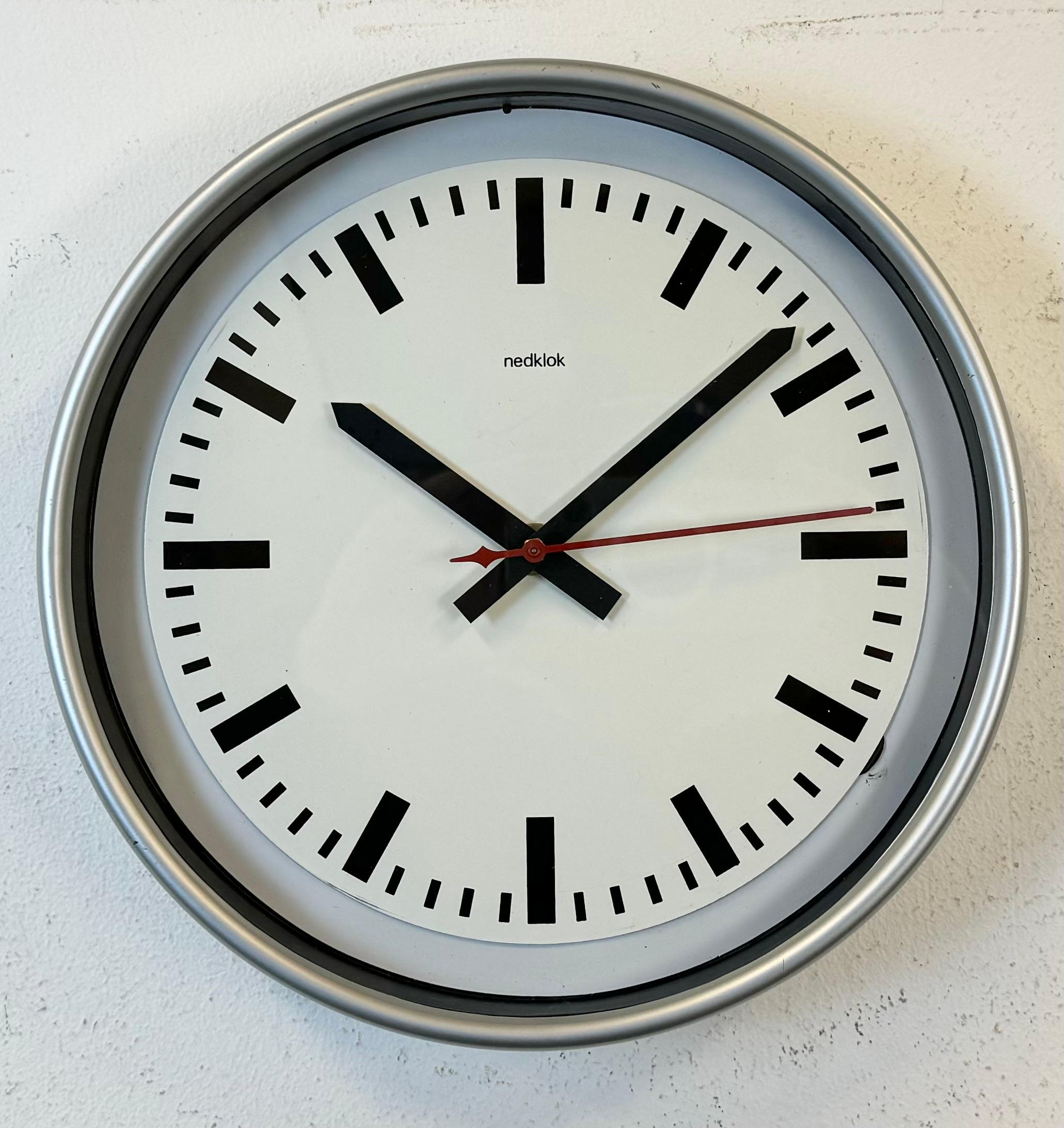 Industrial Vintage Grey Electric Station Wall Clock from Nedklok, 1990s