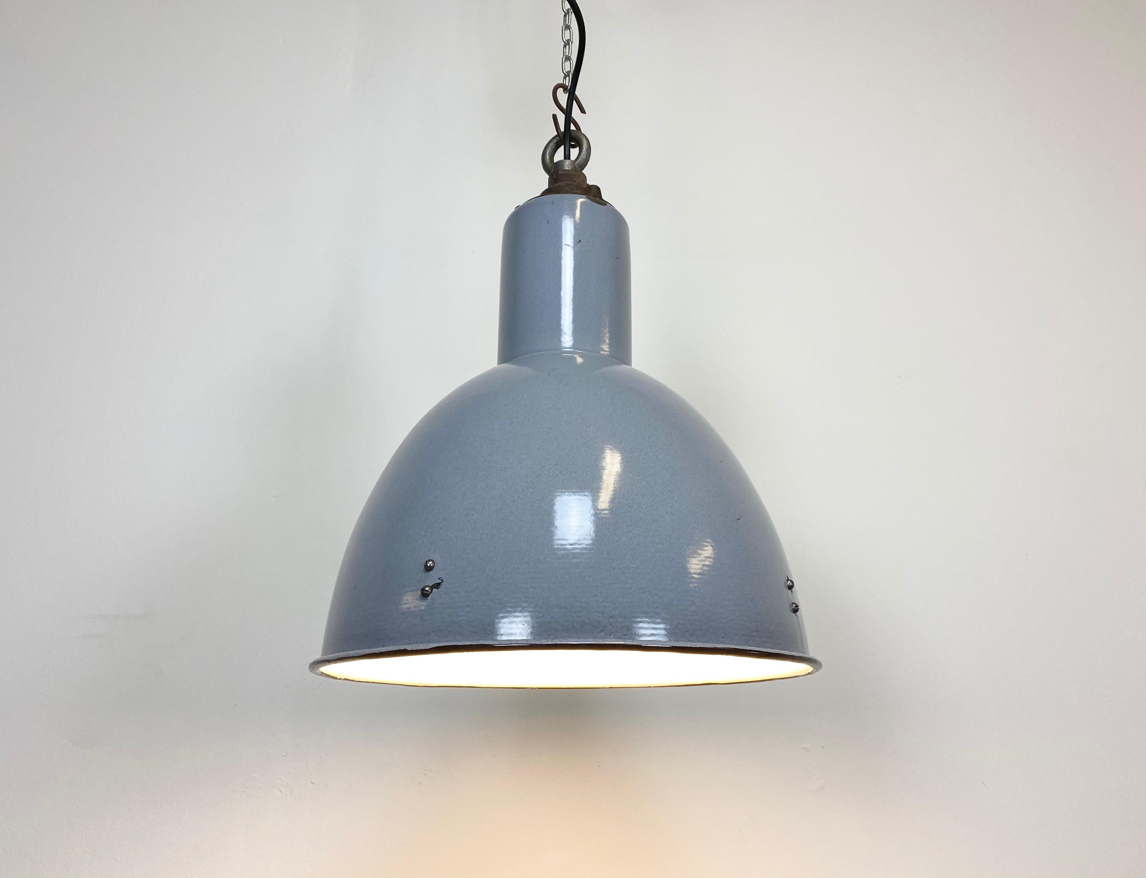 Mid-20th Century Vintage Grey Enamel Industrial Bauhaus Lamp, 1950s
