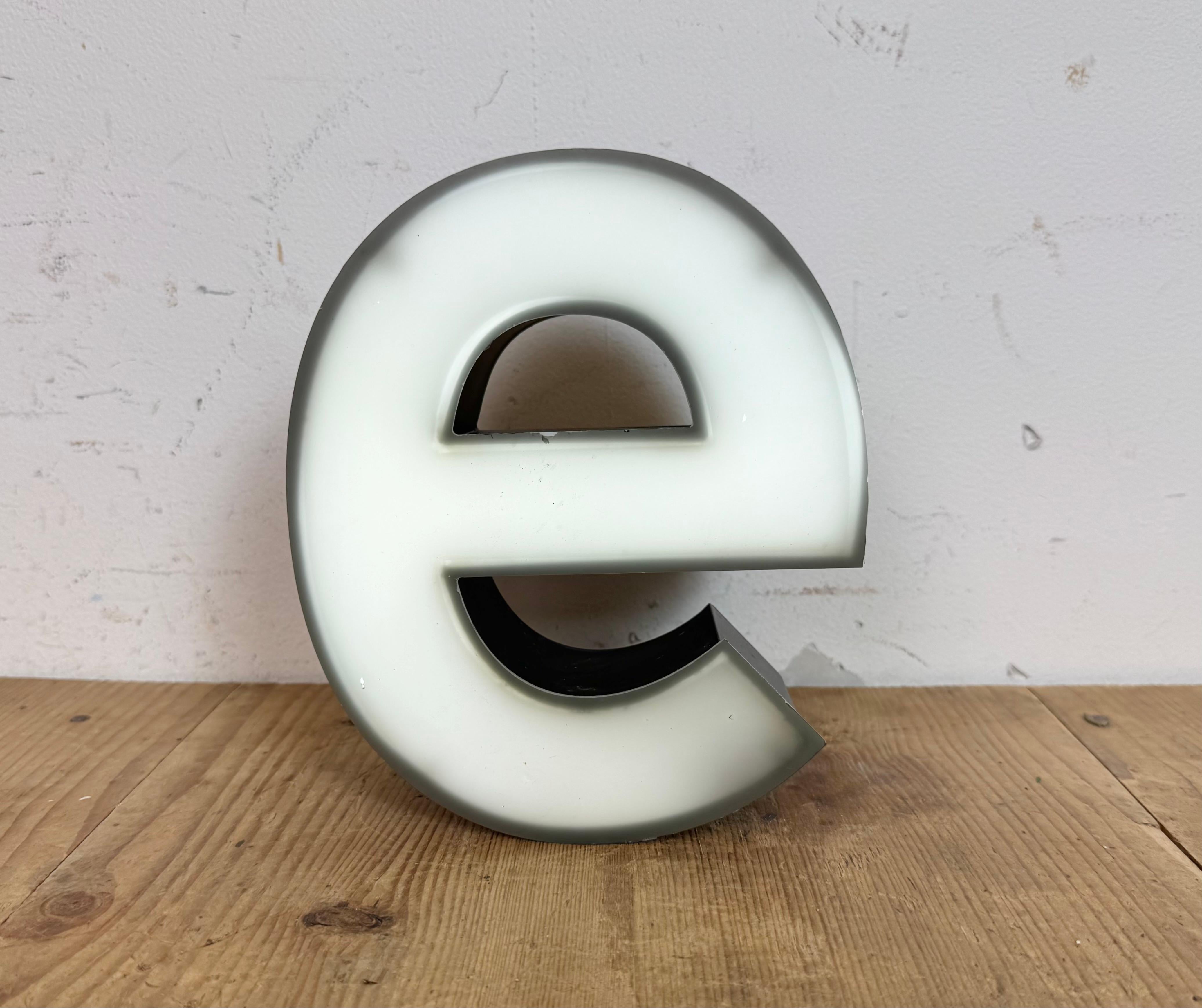 Vintage Grey Illuminated Letter E, 1970s For Sale 3
