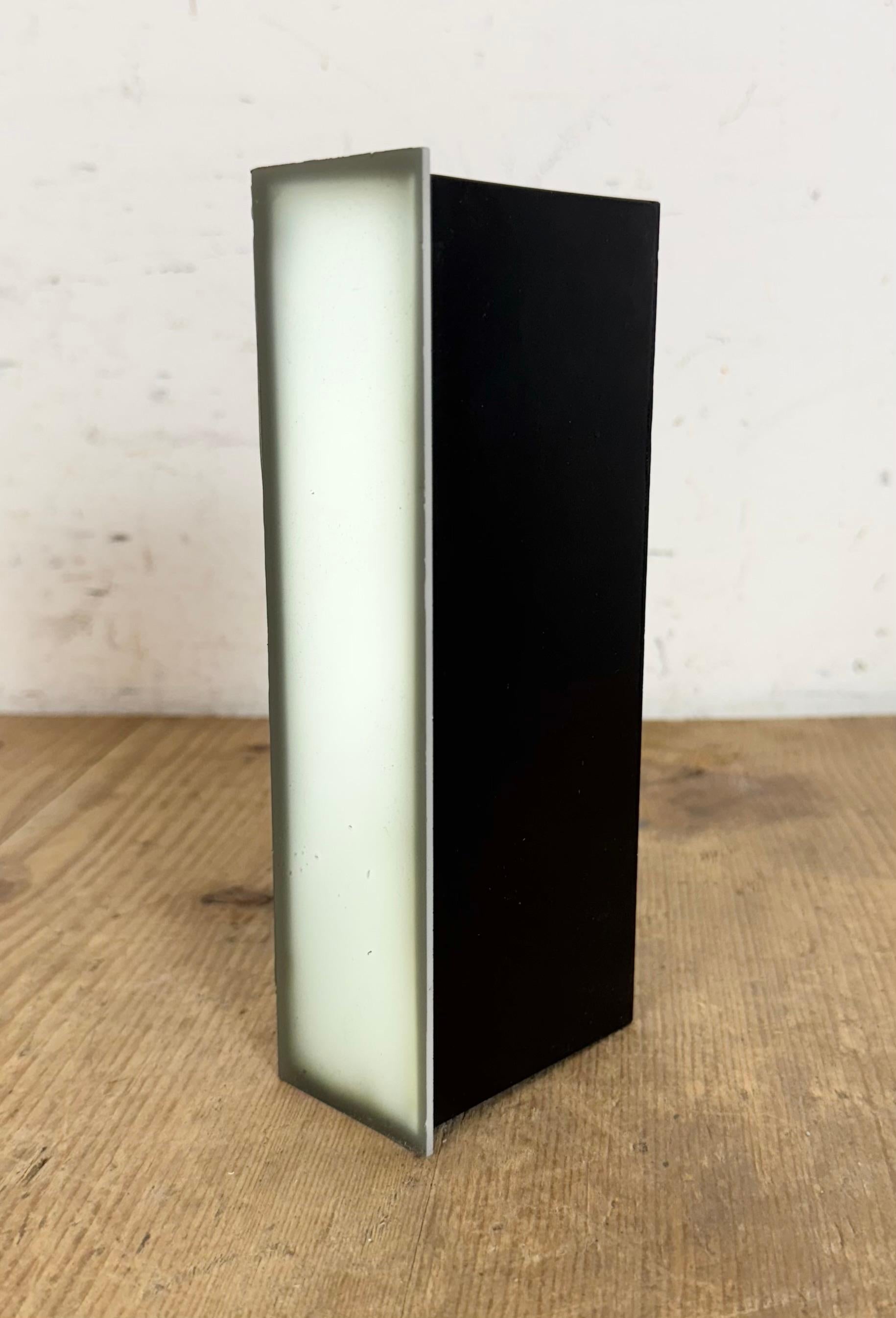Lettre I vintage illuminée en gris, 1970 en vente 1
