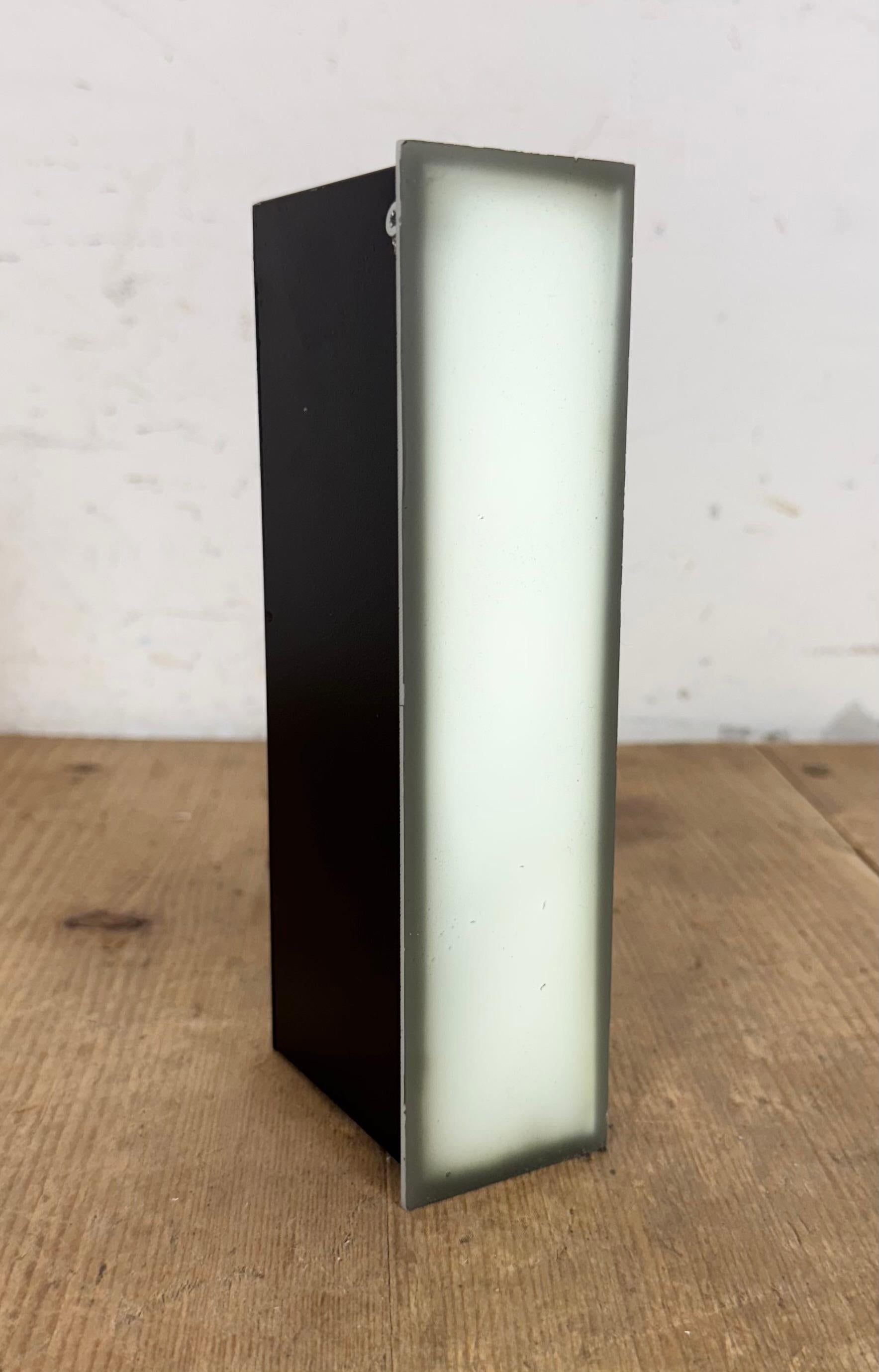 Lettre I vintage illuminée en gris, 1970 en vente 2