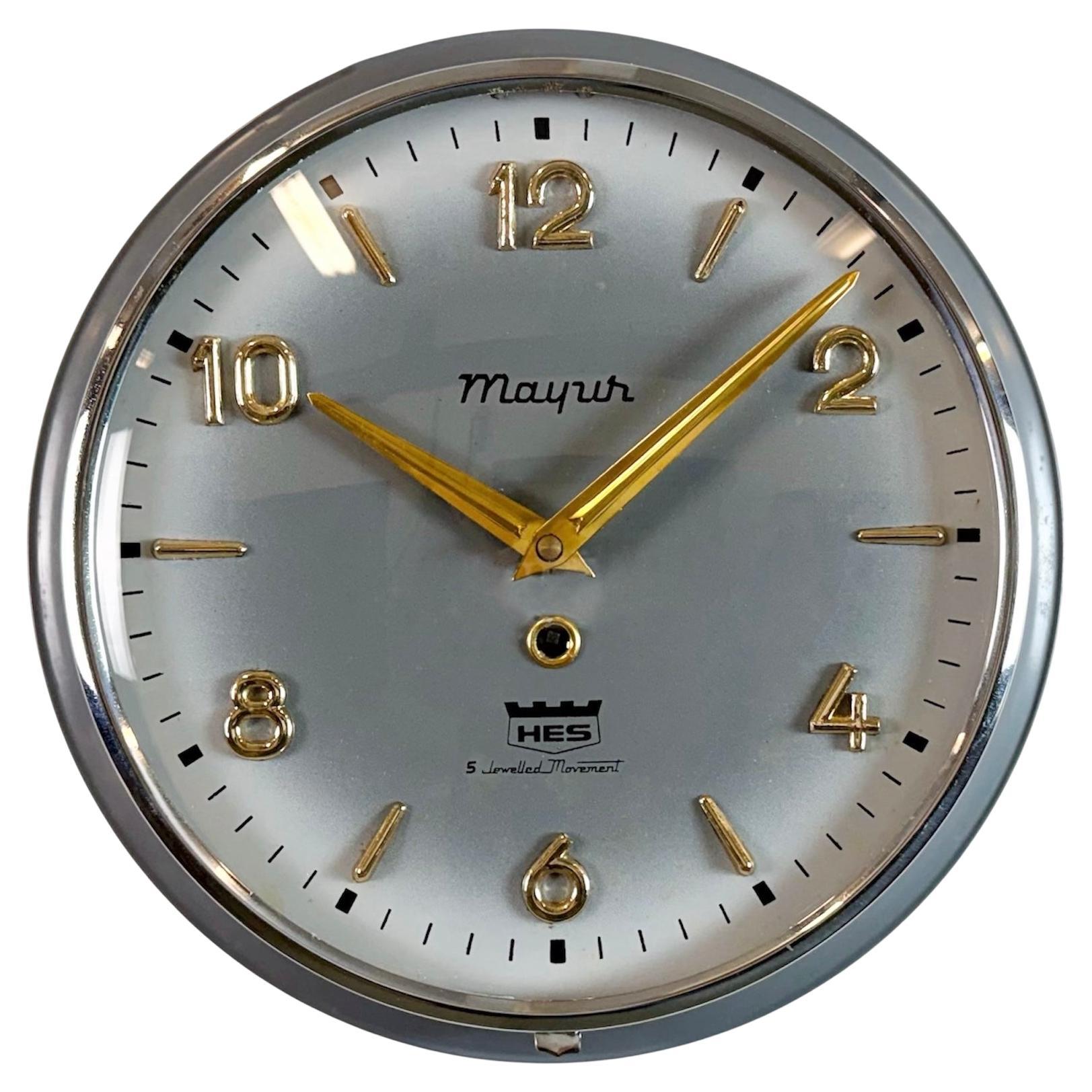 Graue indische mechanische Wanduhr von HES, 1960er Jahre im Angebot