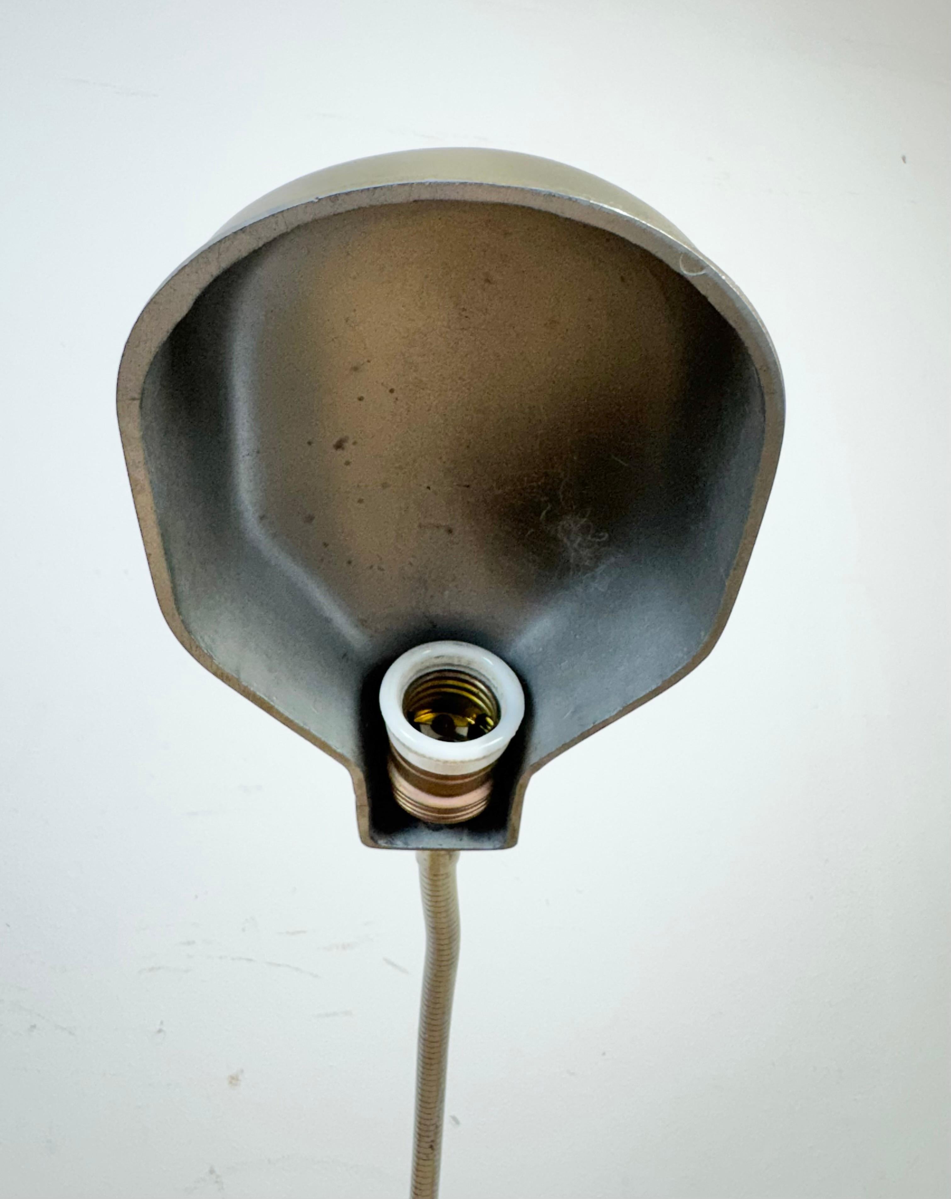 Graue italienische Vintage-Tischlampe mit Schwanenhalsausschnitt von GCME, 1950er Jahre im Angebot 7
