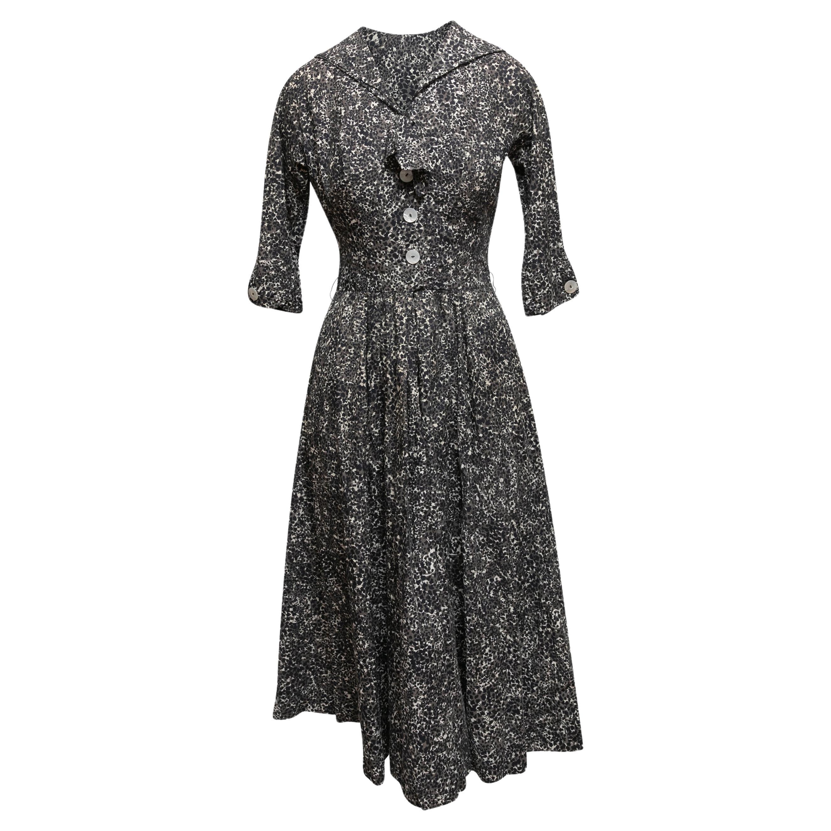 Grau Julius Garfinckel & Co., Julius Garfinckel & Co. Abstraktes Print Maxikleid Größe US S im Angebot