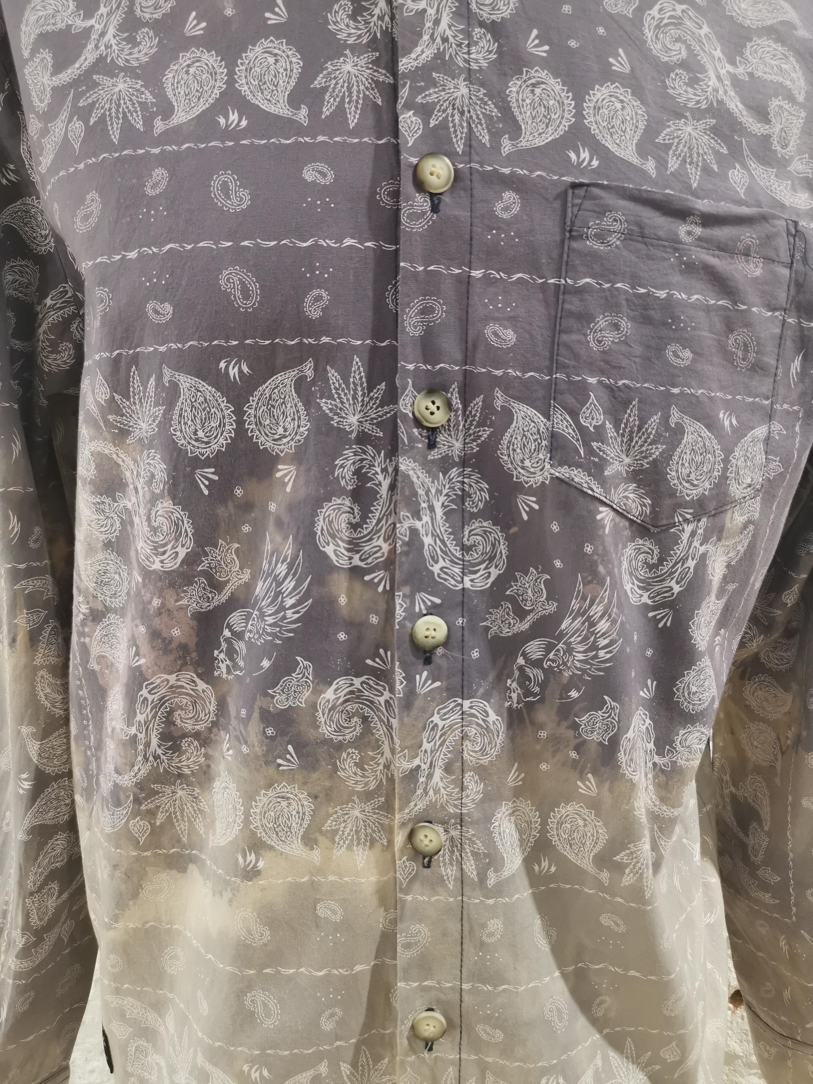 Vintage grey multicoloured shirt
size L
composition: cotton