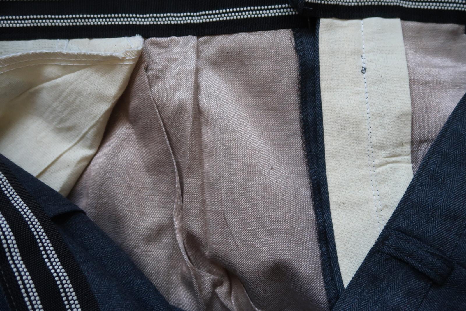 Graue Vintage-Hose aus der UdSSR: Classic 1970s Style - Neu und anpassbar, 1J87 im Angebot 5