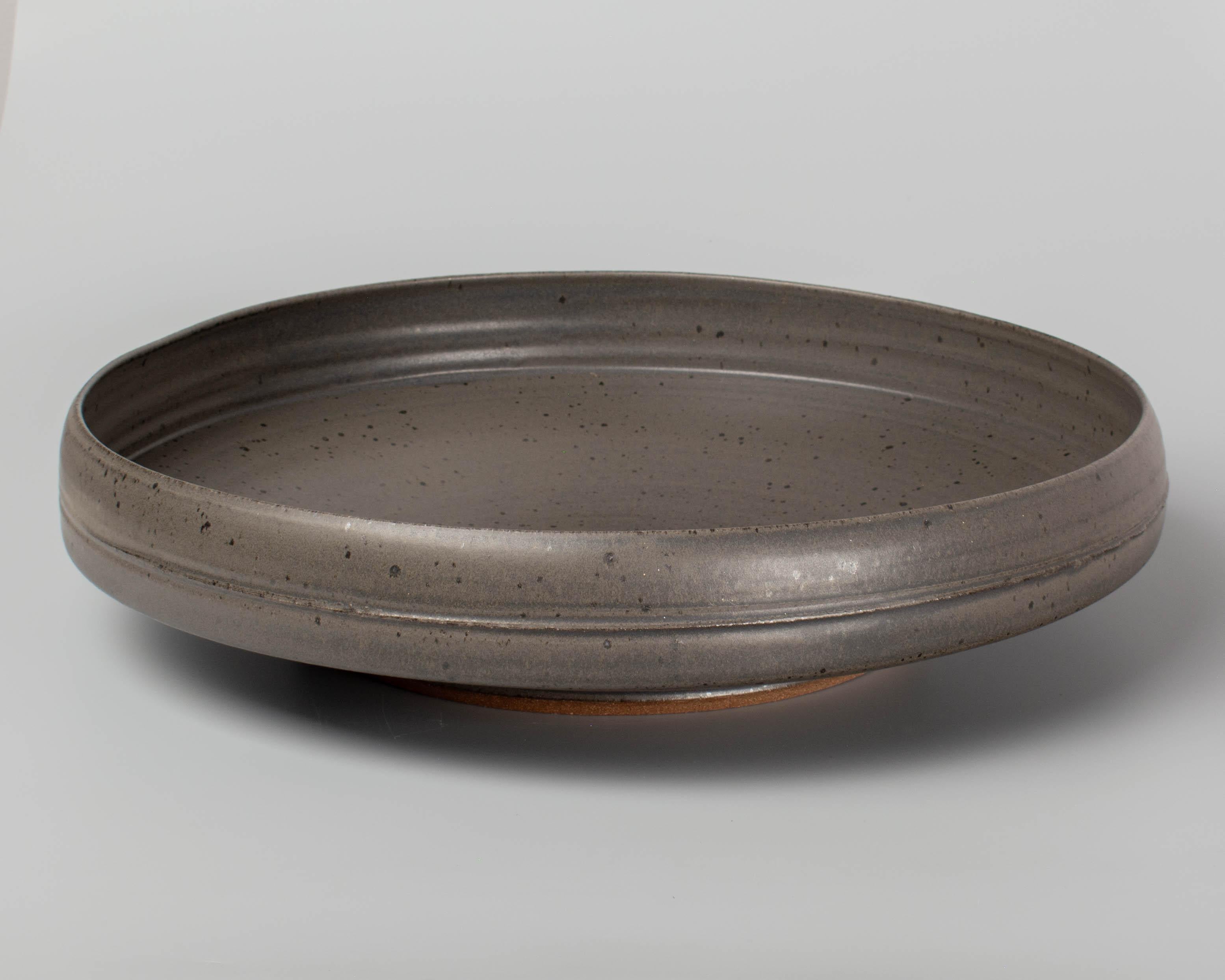 Mid-Century moderno Ciotola centrotavola Studio Pottery grigia d'epoca in vendita