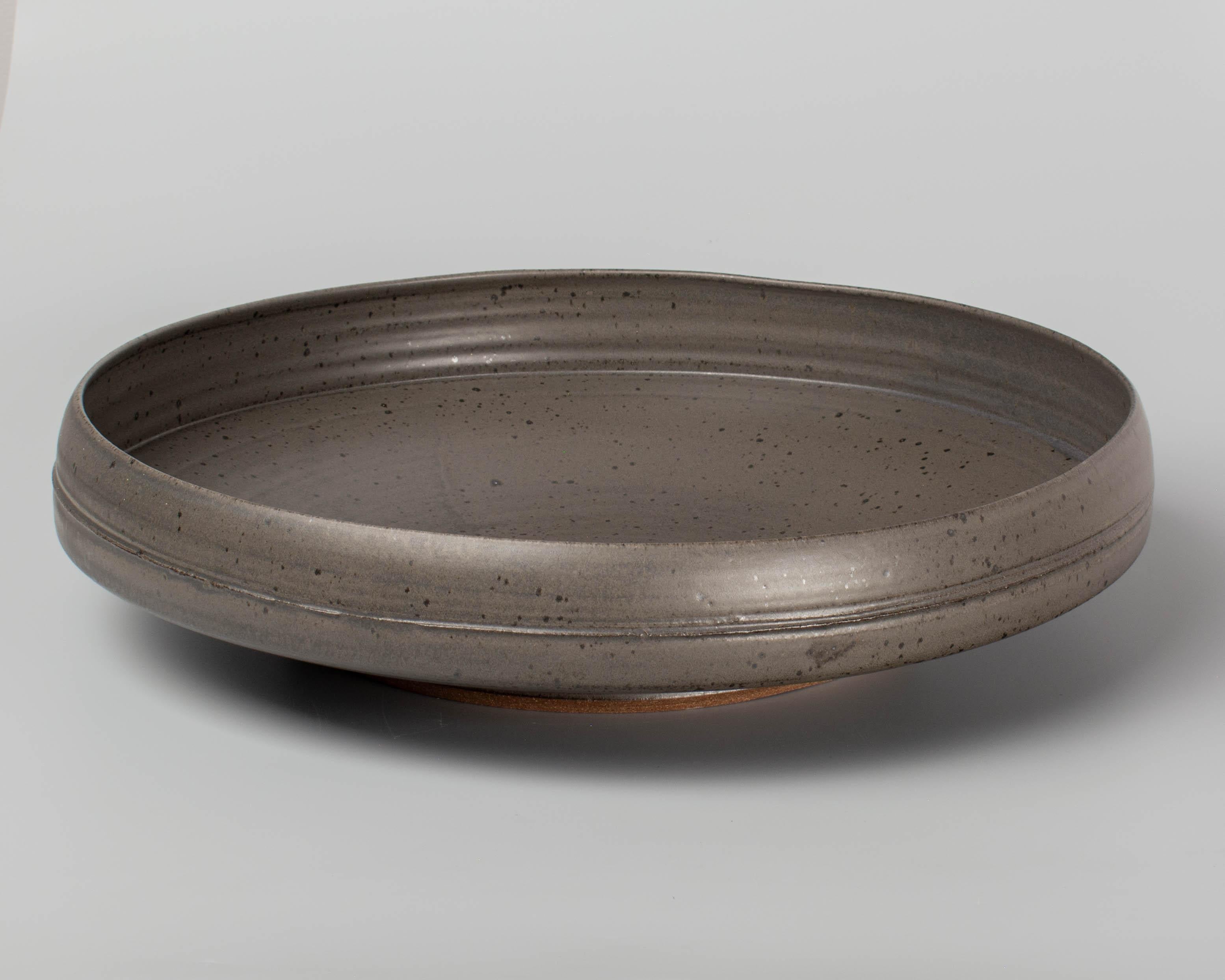 Smaltato Ciotola centrotavola Studio Pottery grigia d'epoca in vendita