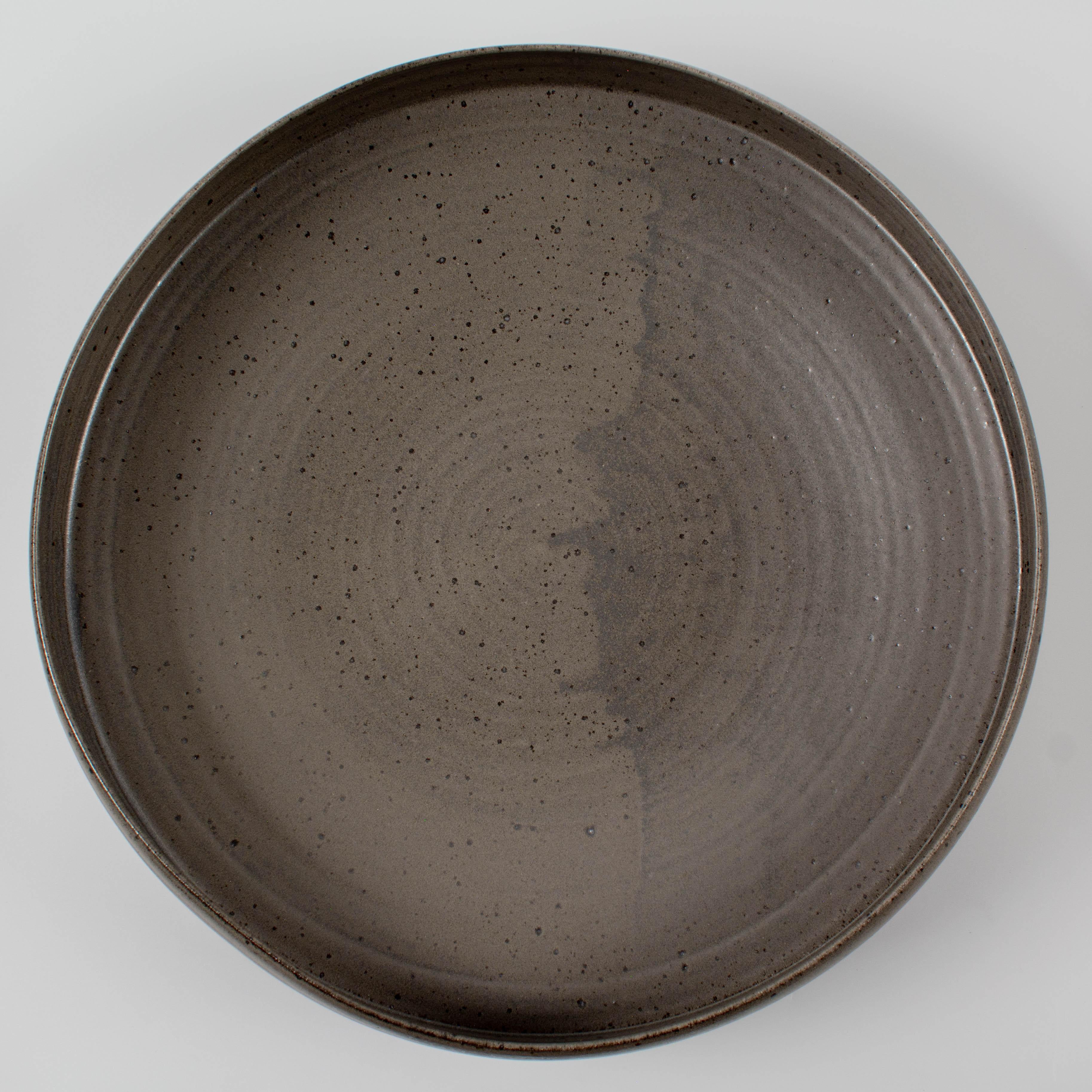 XX secolo Ciotola centrotavola Studio Pottery grigia d'epoca in vendita
