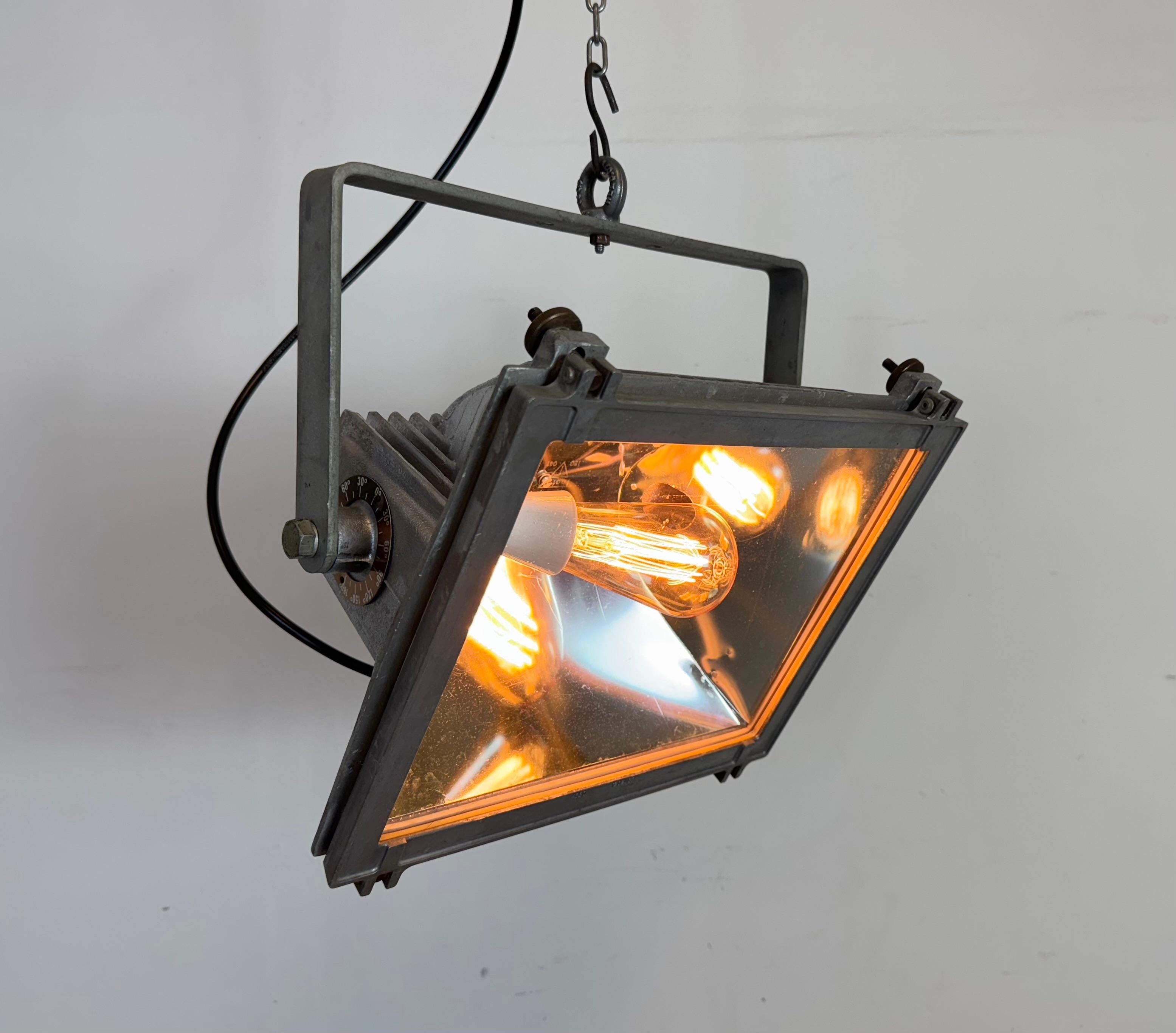 Vintage Grey Theater Spotlight with Glass Cover, 1980s For Sale 4