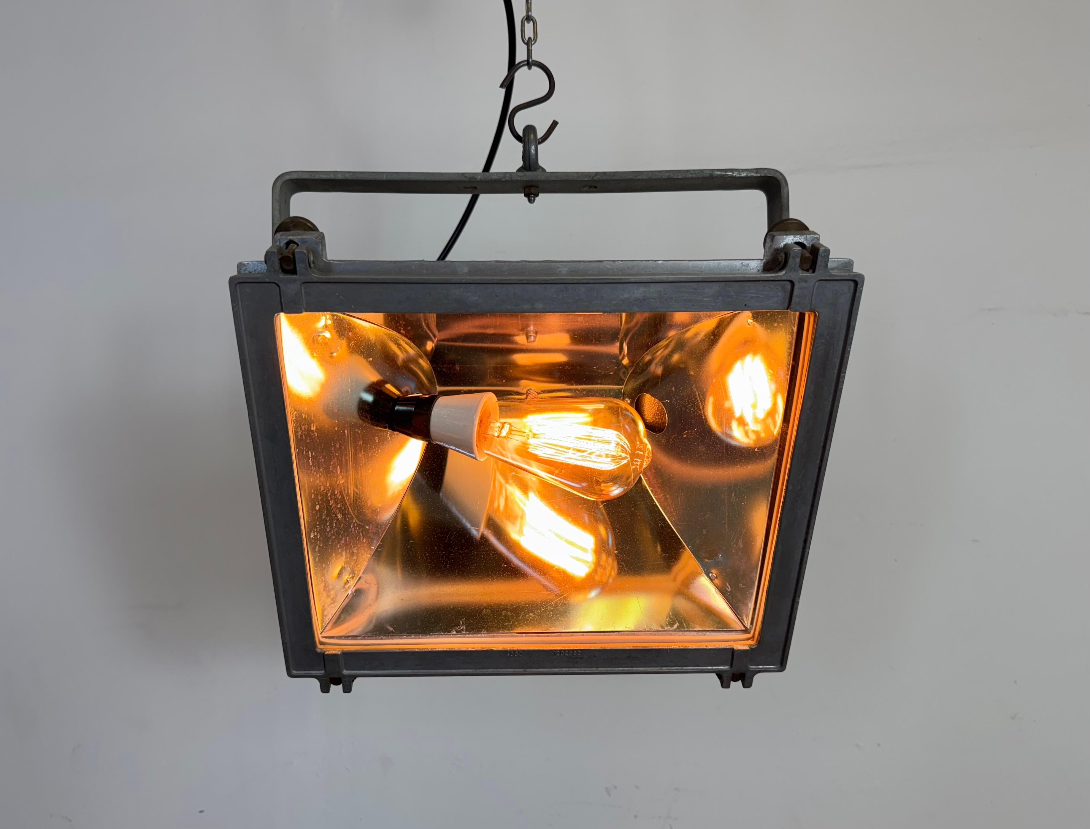 Vintage Grey Theater Spotlight with Glass Cover, 1980s For Sale 5