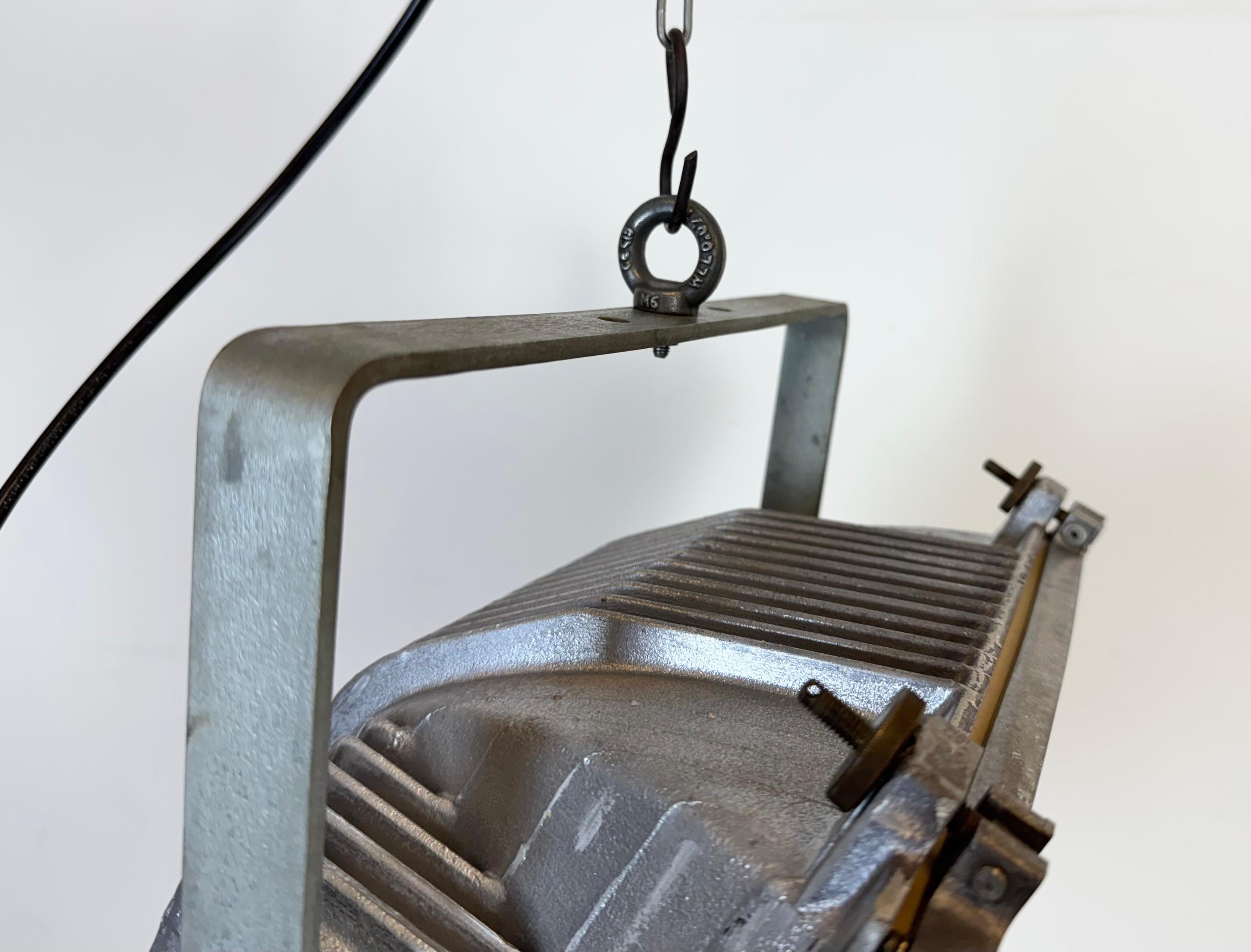 Aluminum Vintage Grey Theater Spotlight with Glass Cover, 1980s For Sale