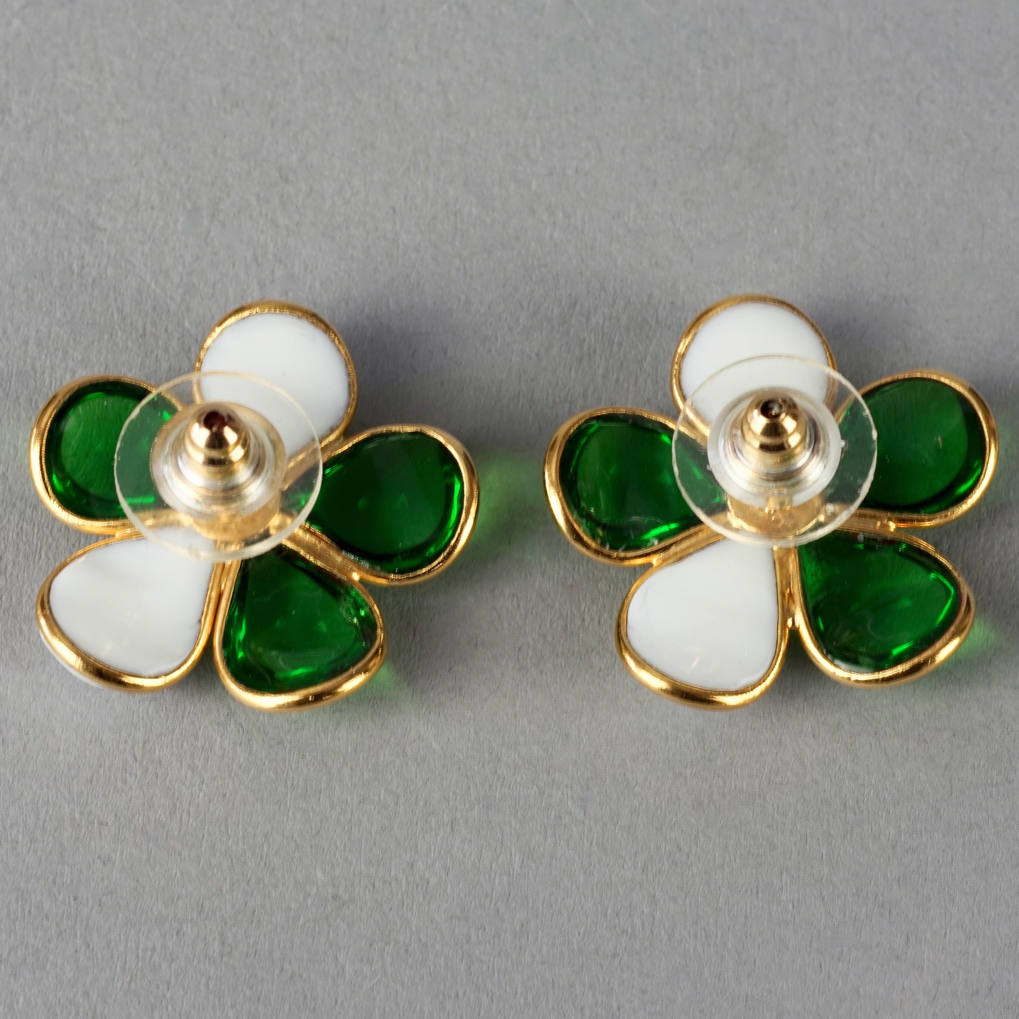 Vintage GRIPOIX Flower Green White Earrings For Sale 6