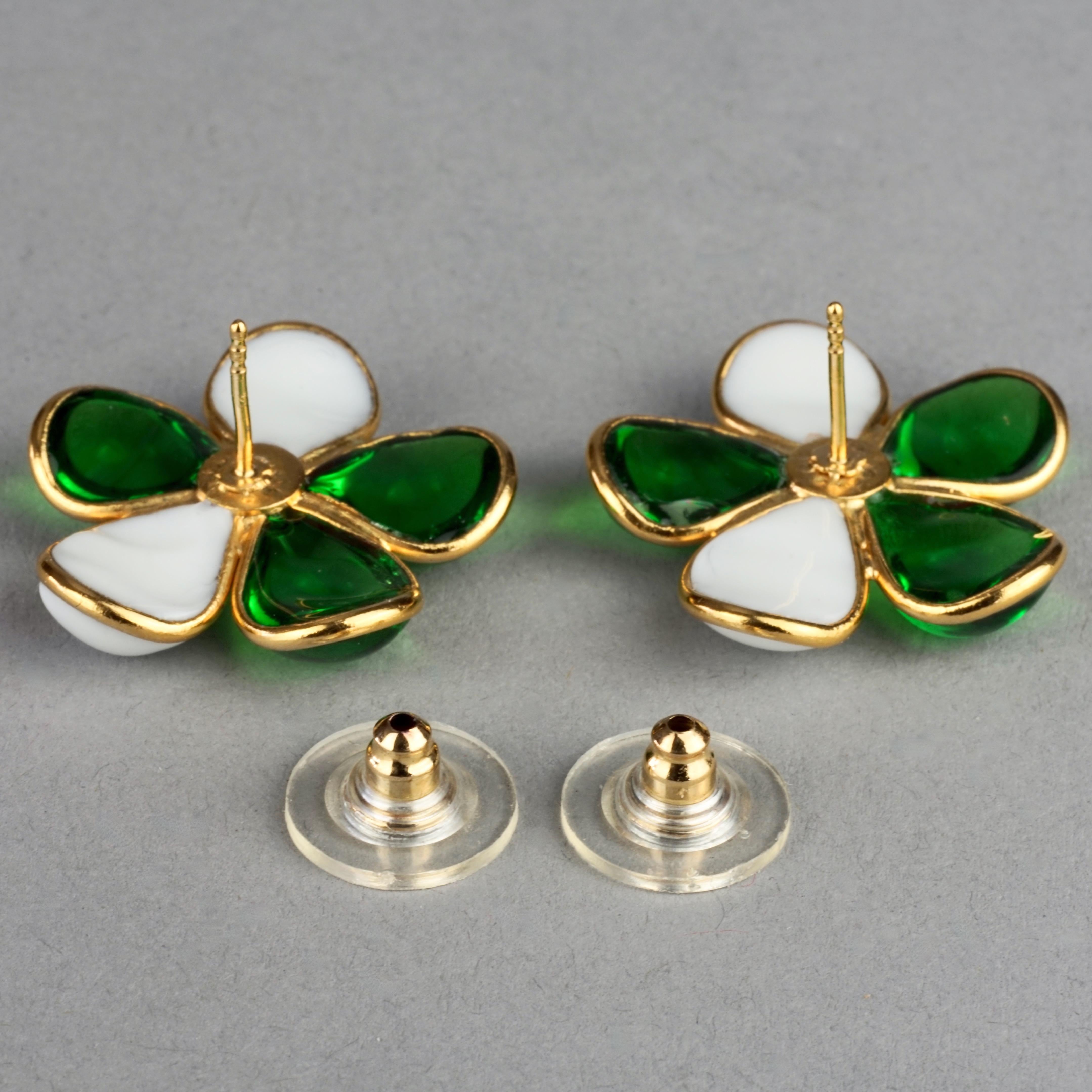 Vintage GRIPOIX Flower Green White Earrings For Sale 7