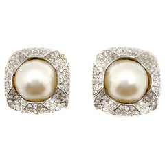 Boucles d'oreilles Grossé en cristal et perles 1980