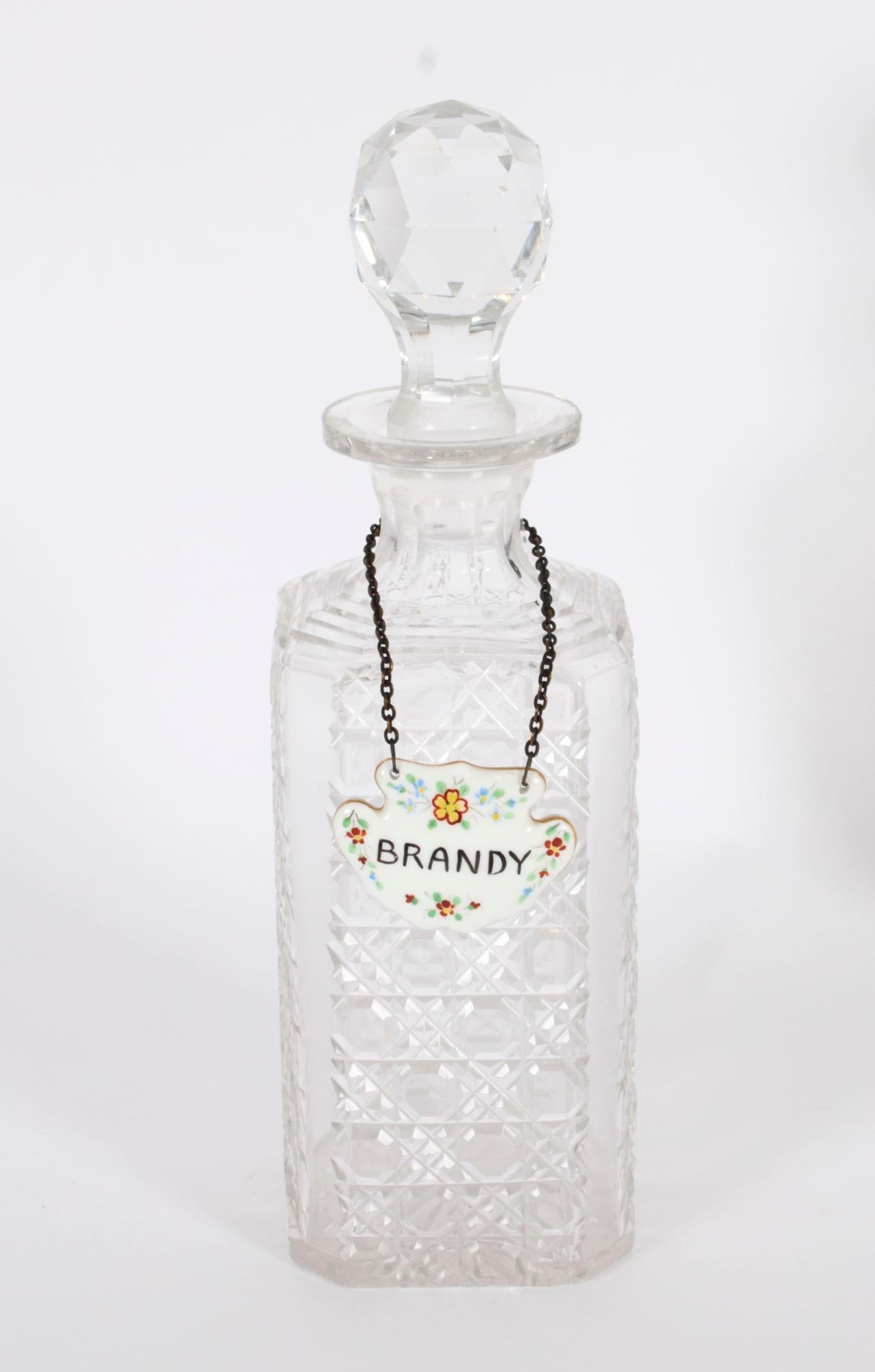 Groupe vintage de 3 carafes en verre taillé en cristal 20ème siècle en vente 9