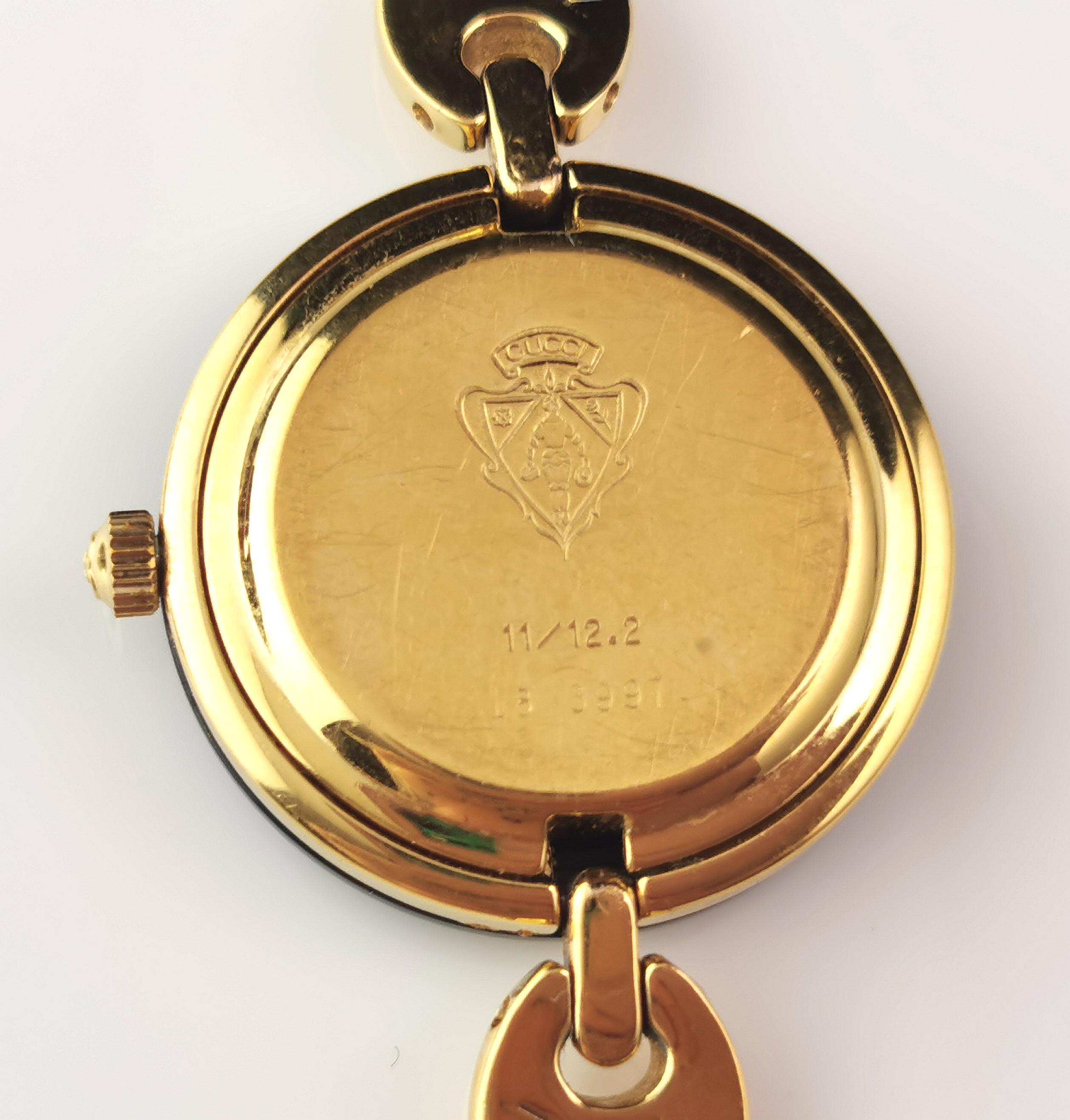 Vintage Gucci 11/12.2 gold plated ladies wristwatch, bracelet strap, Bezels 8
