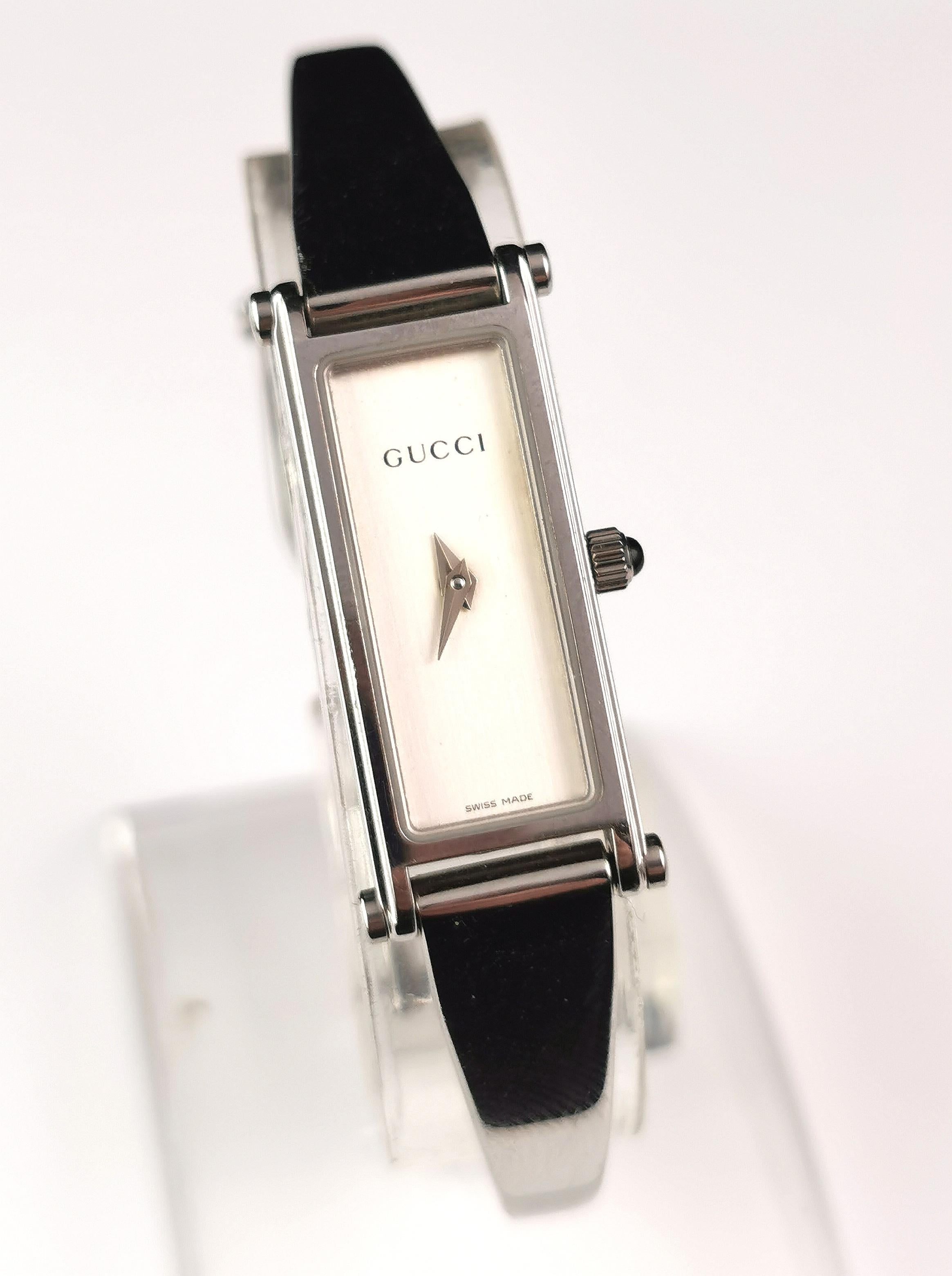 Vintage Gucci 1500l ladies wristwatch, horsebit bangle strap, Stainless steel  In Good Condition In NEWARK, GB