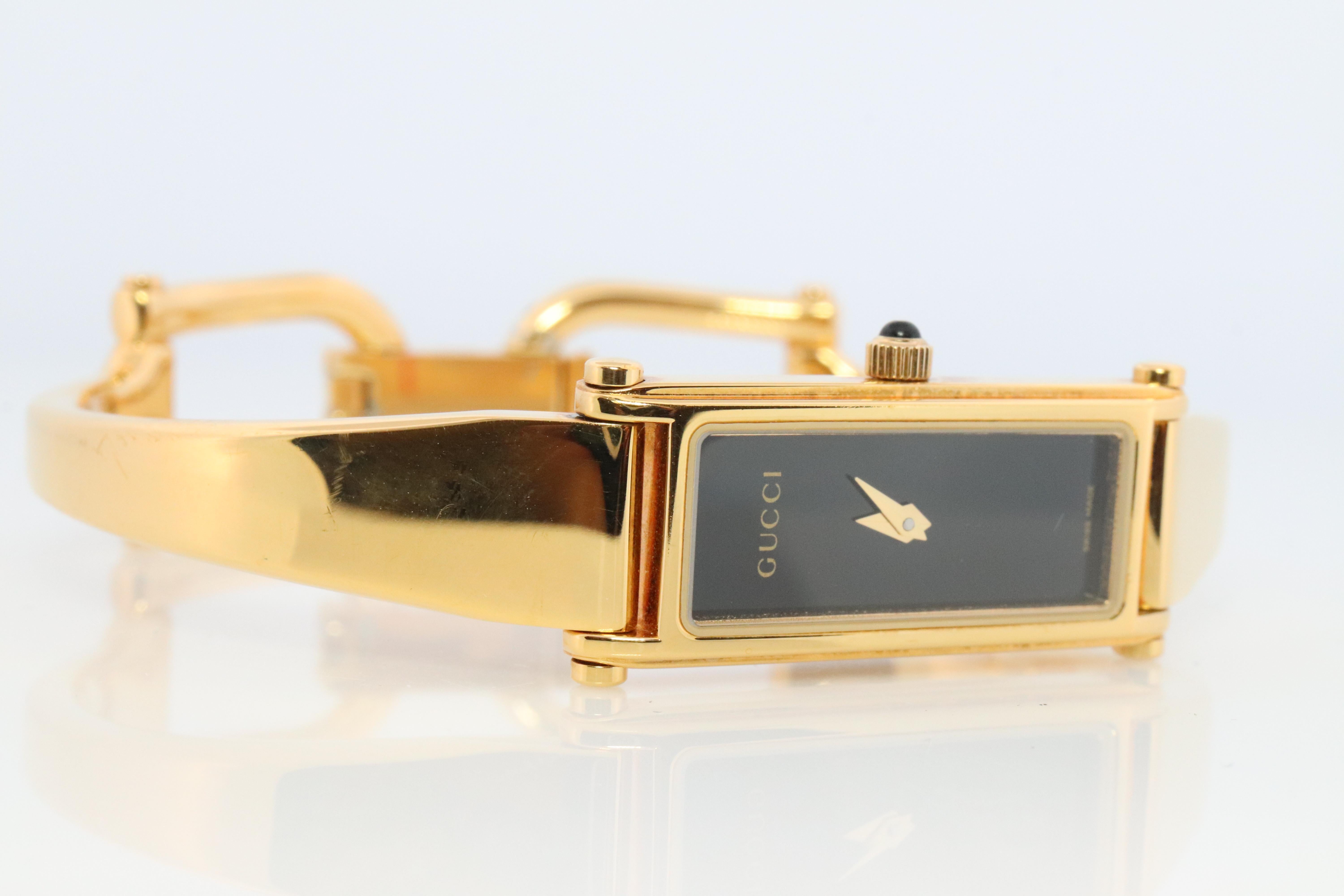Vintage GUCCI 1500L Quartz Watch Timepiece. Gucci Gold Tone Bangle Wrist Watch 1