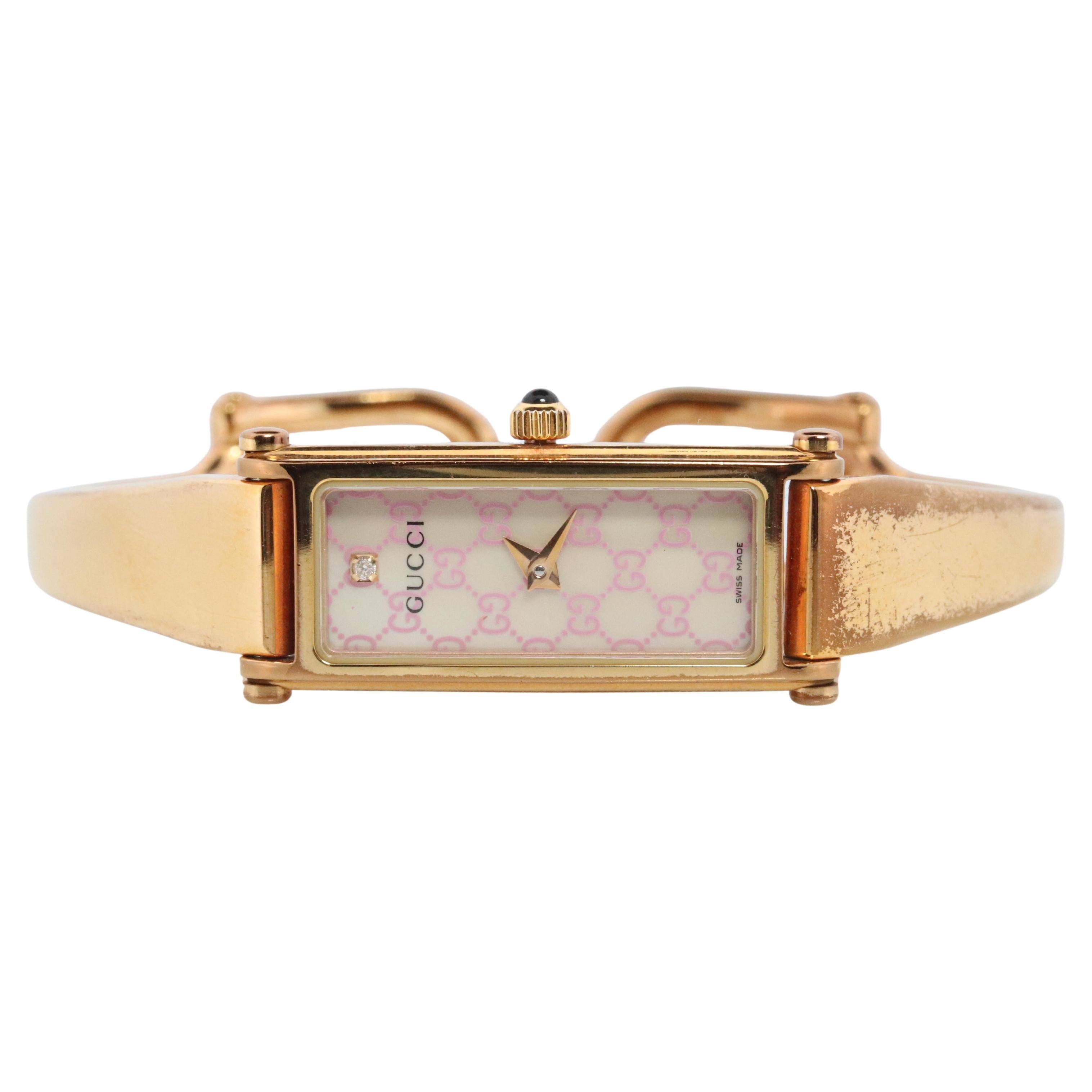 Vintage GUCCI 1500L Quartz Wrist Watch. Gucci Gold tone LOGO Bangle Watch