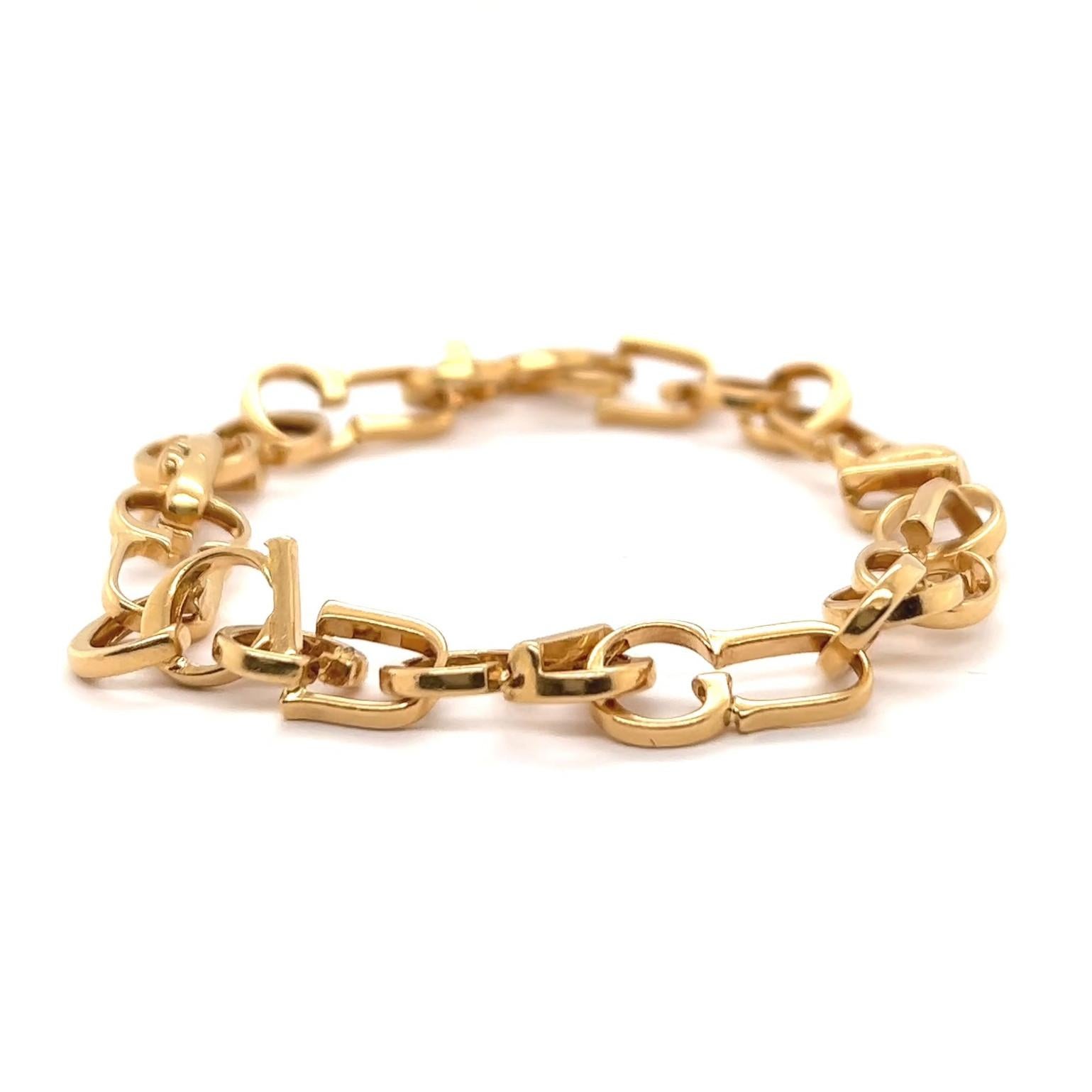 Vintage Gucci 18 Karat Yellow Gold Letter Link Bracelet 1