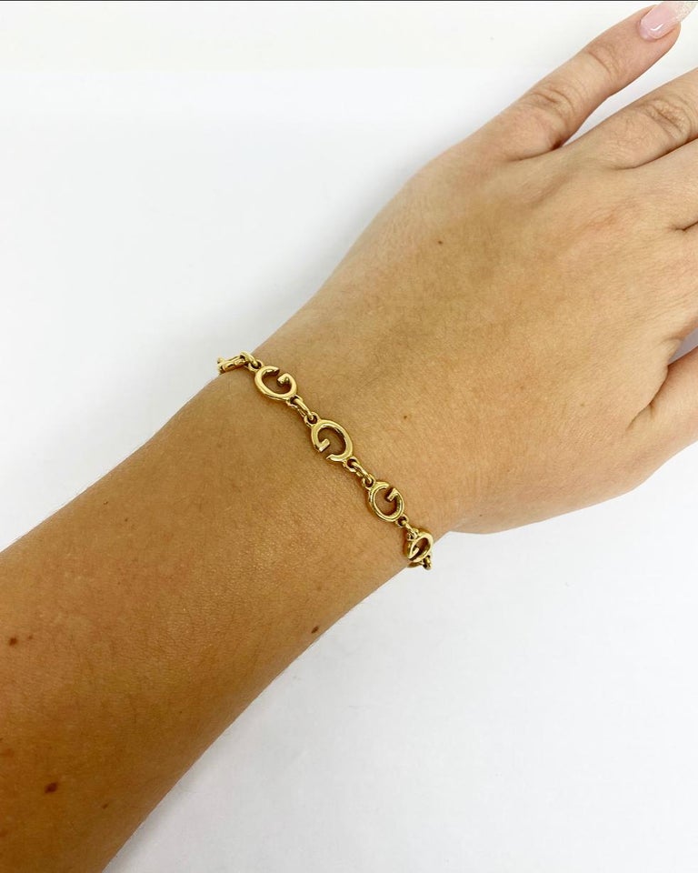 Vintage GUCCI 18K Yellow Gold G Link Bracelet at 1stDibs