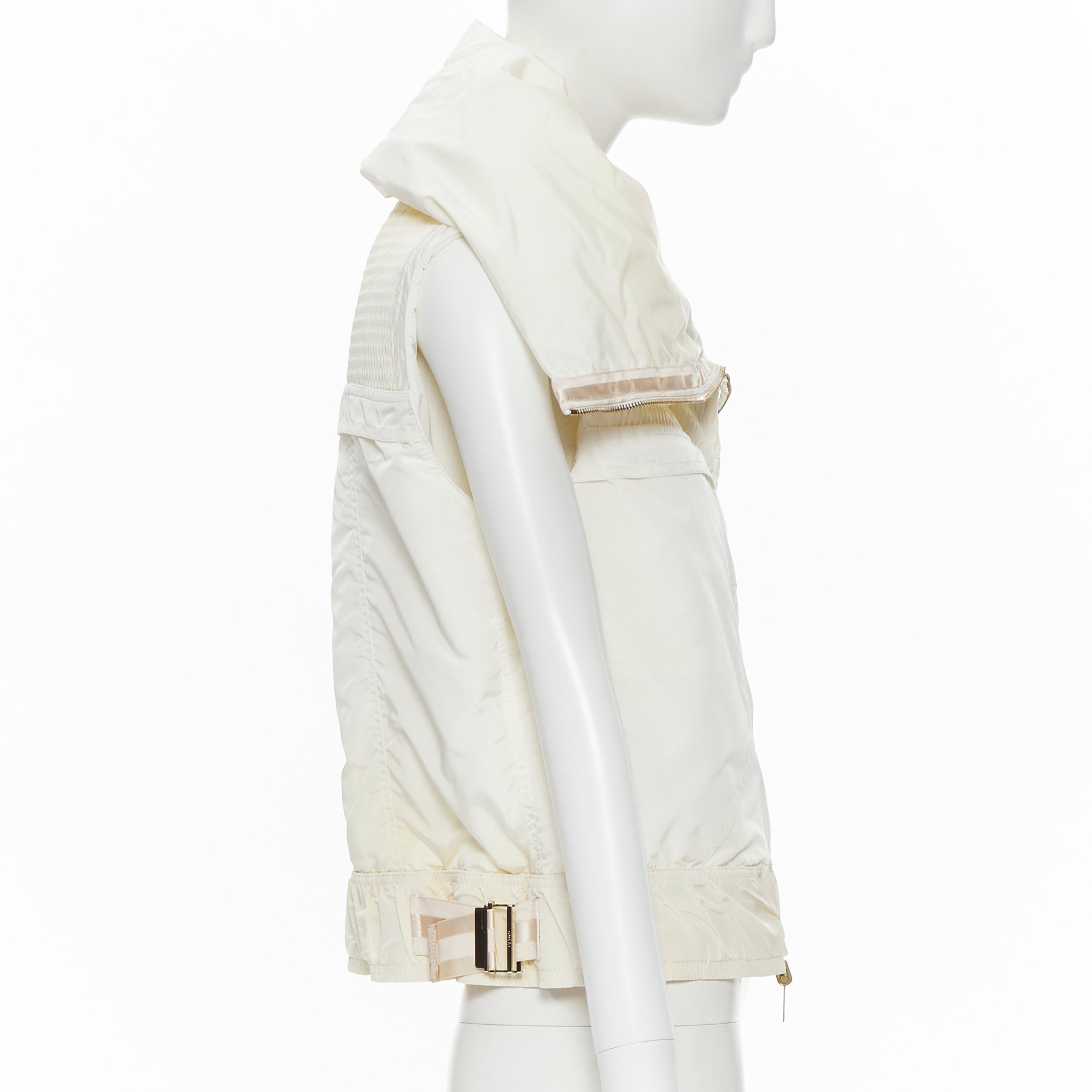vintage GUCCI 2004 cream white oversized collar zip padded vest jacket IT42 M In Fair Condition In Hong Kong, NT