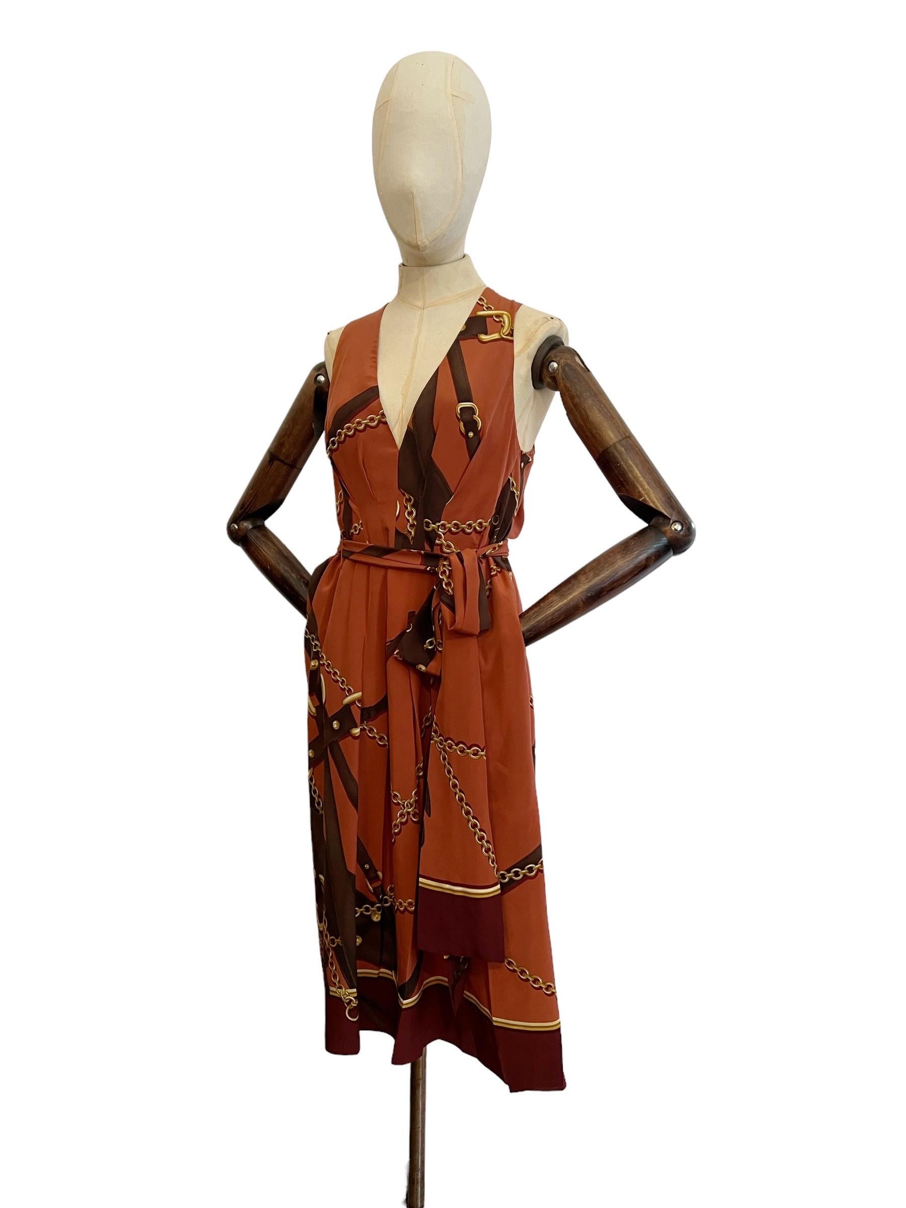Brown Vintage GUCCI 2011 Pure Silk Copper & Gold Chain Print Kaftan Shift Dress For Sale