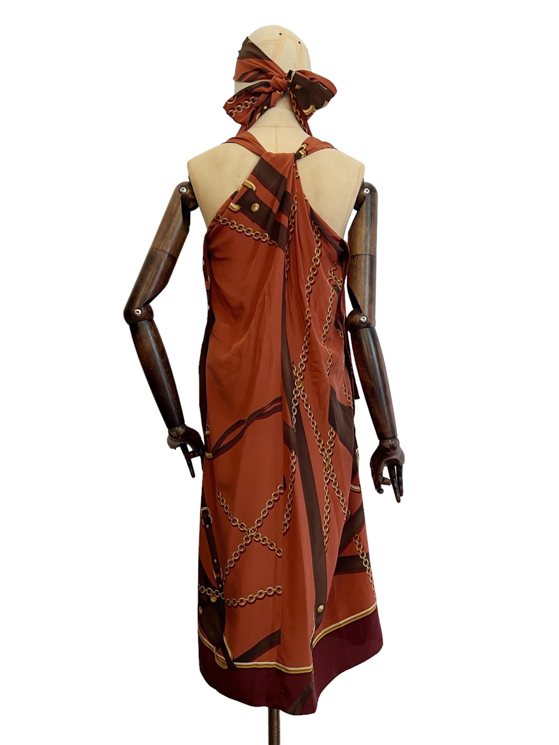 Vintage GUCCI 2011 Pure Silk Copper & Gold Chain Print Kaftan Shift Dress For Sale 1