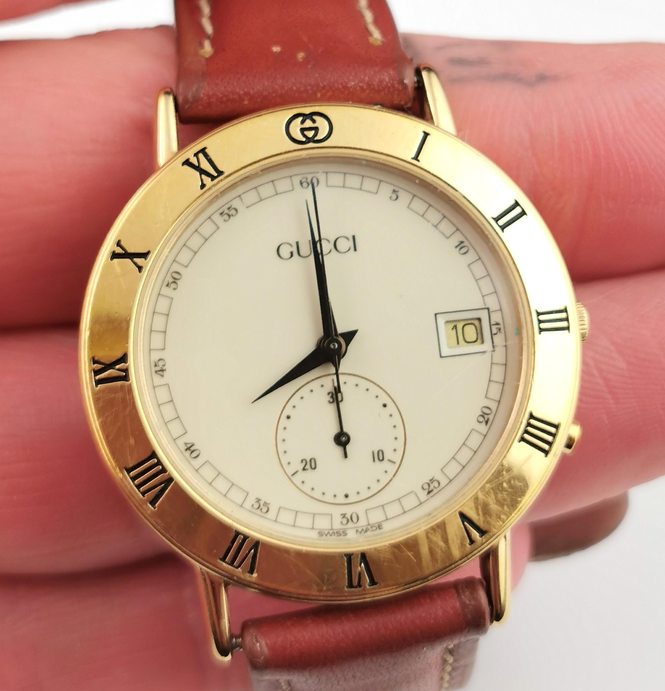 Vintage Gucci 3800m Gold plated Chronograph watch, leather strap 1