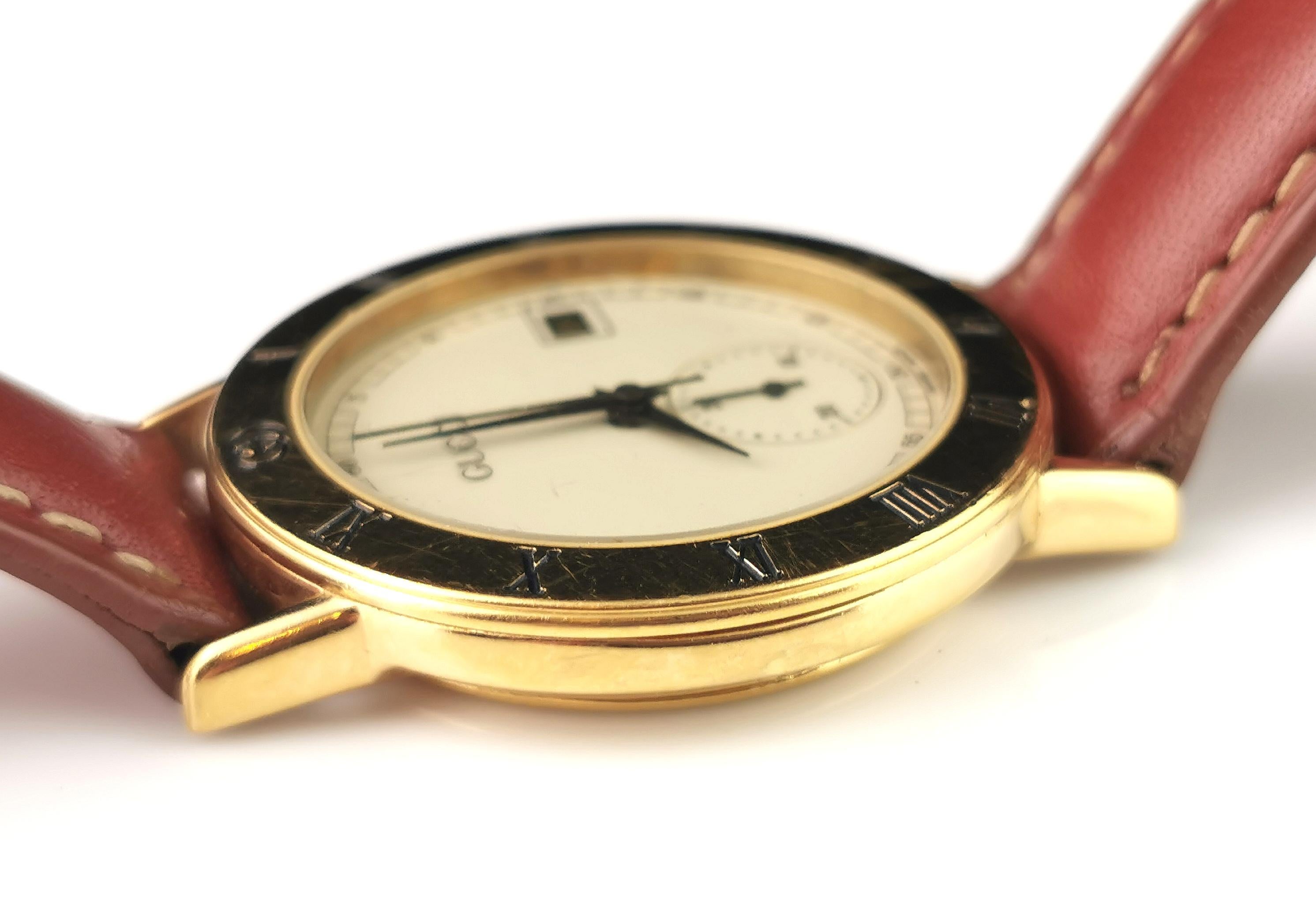 Vintage Gucci 3800m Gold plated Chronograph watch, leather strap 2
