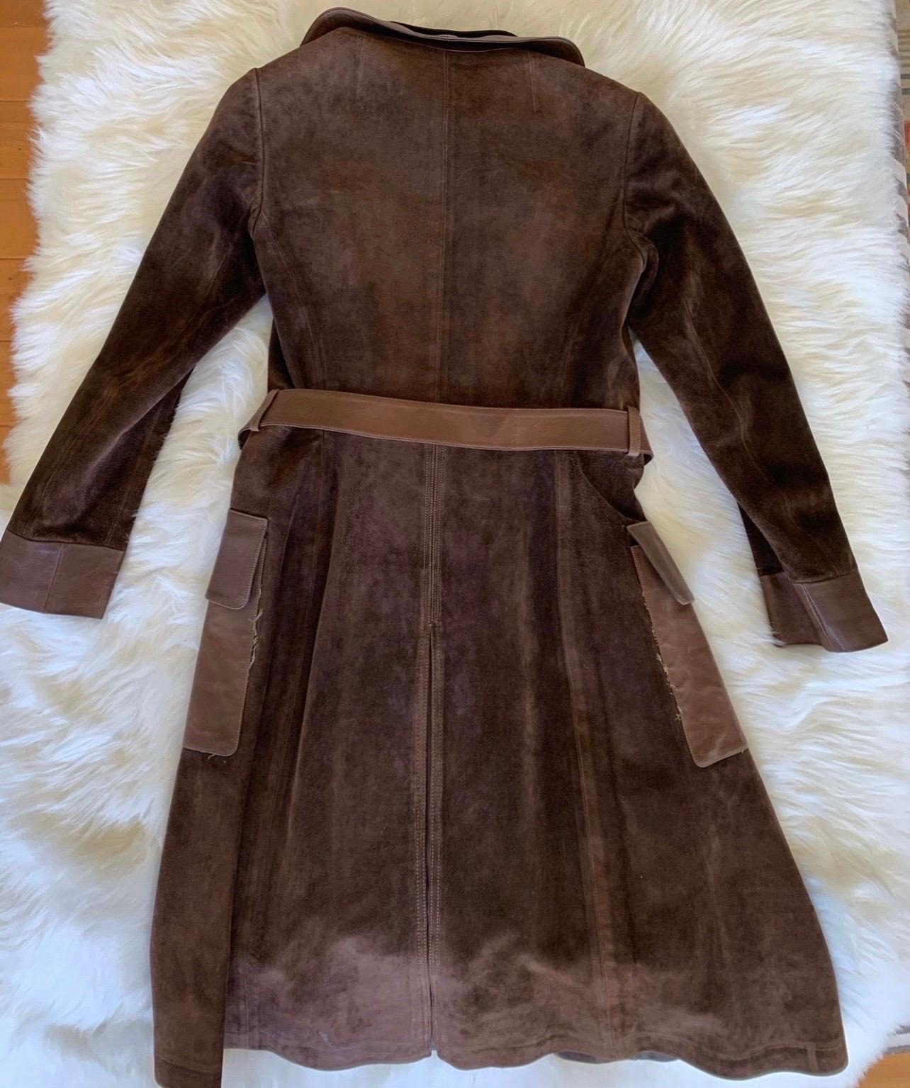 Women's Vintage Gucci 70s Brown Suede Enamel Tiger Head Trench Coat For Sale