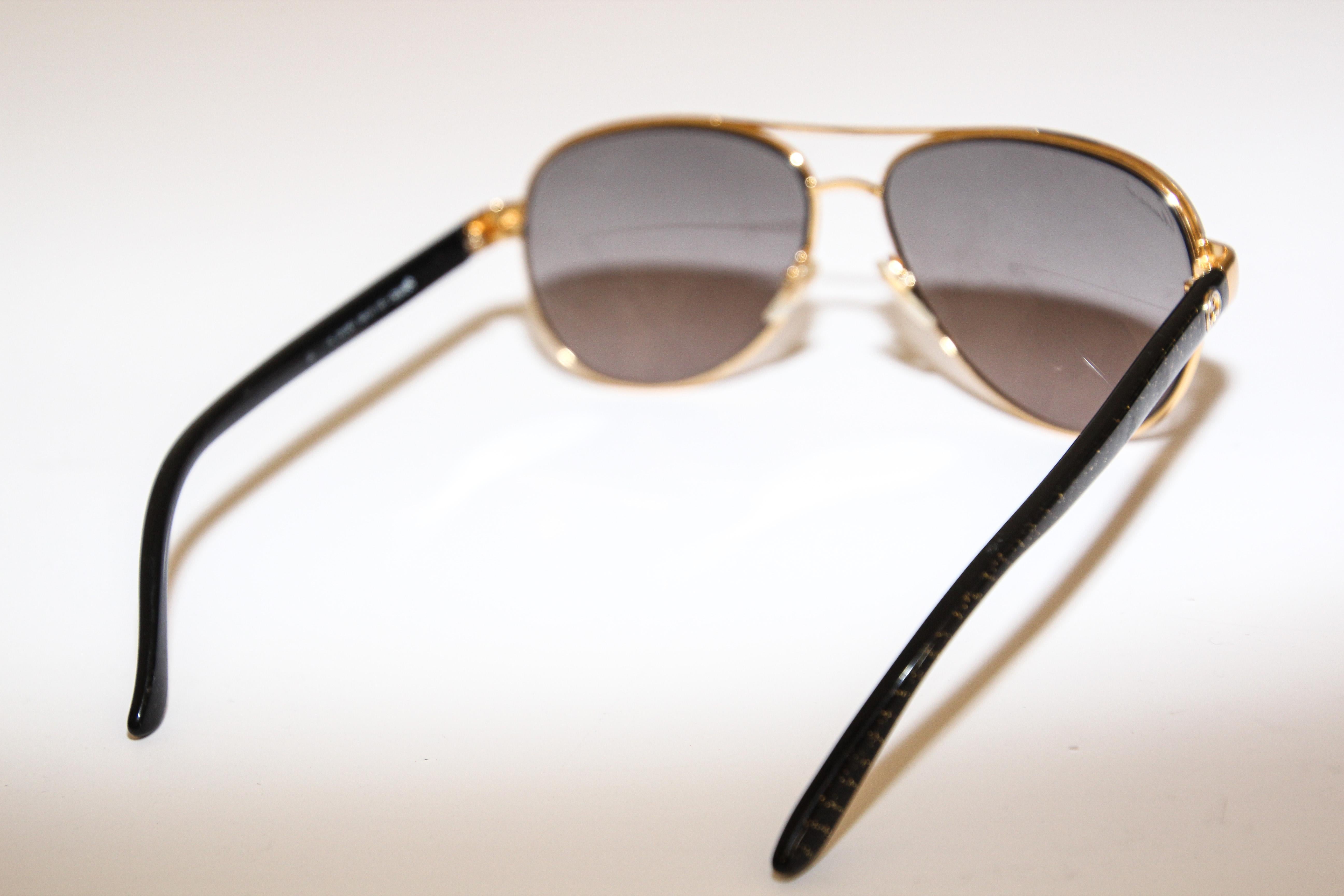 Vintage Gucci Aviator Sunglasses 1990's Made in Italy For Sale 3
