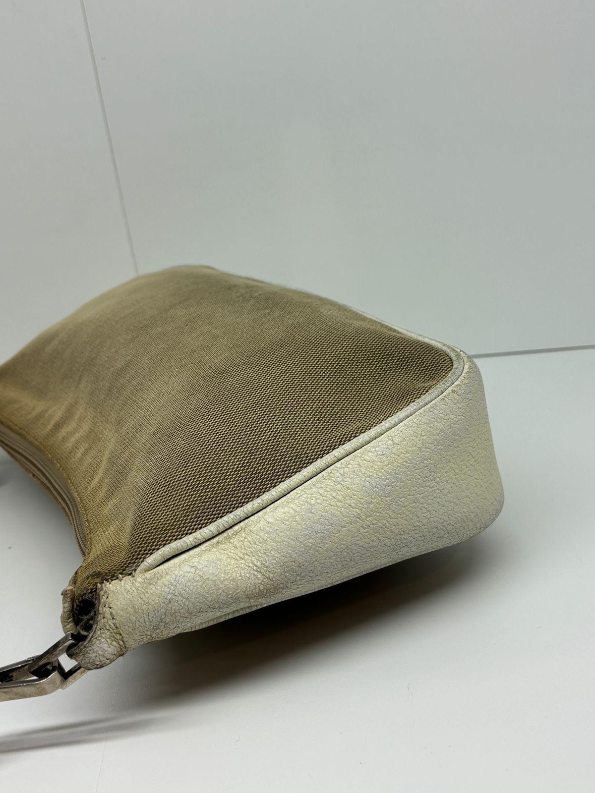 Vintage Gucci Bamboo Handle Beige Pochette For Sale 10