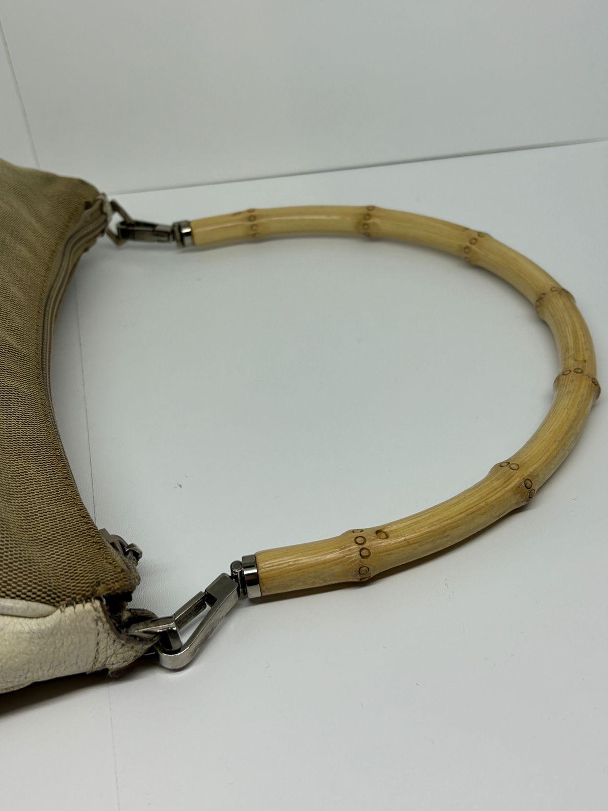 Vintage Gucci Bamboo Handle Beige Pochette For Sale 1