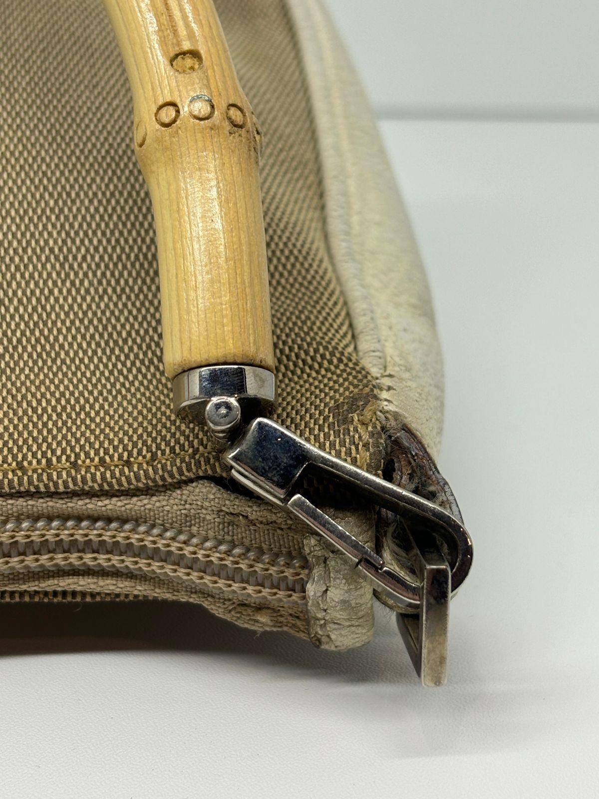 Vintage Gucci Bamboo Handle Beige Pochette For Sale 5