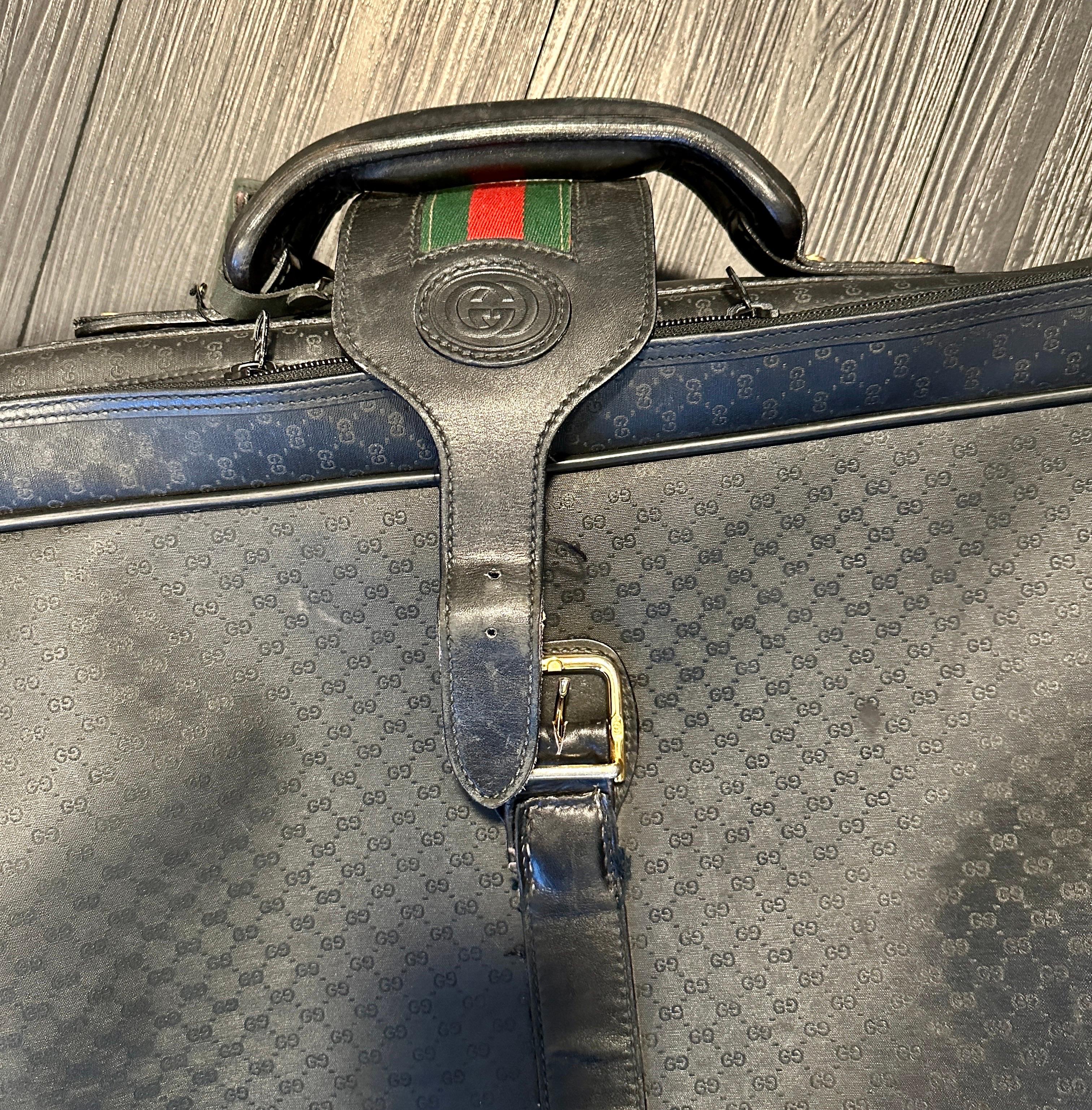 Vintage Gucci Koffer aus schwarzer Leinwand und Leder im Angebot 2