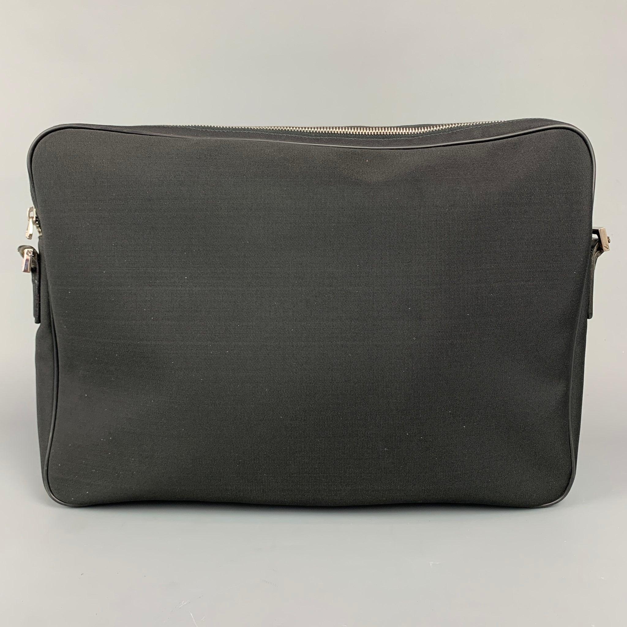 Vintage GUCCI Black Canvas Leather Trim Messenger Bag For Sale 1