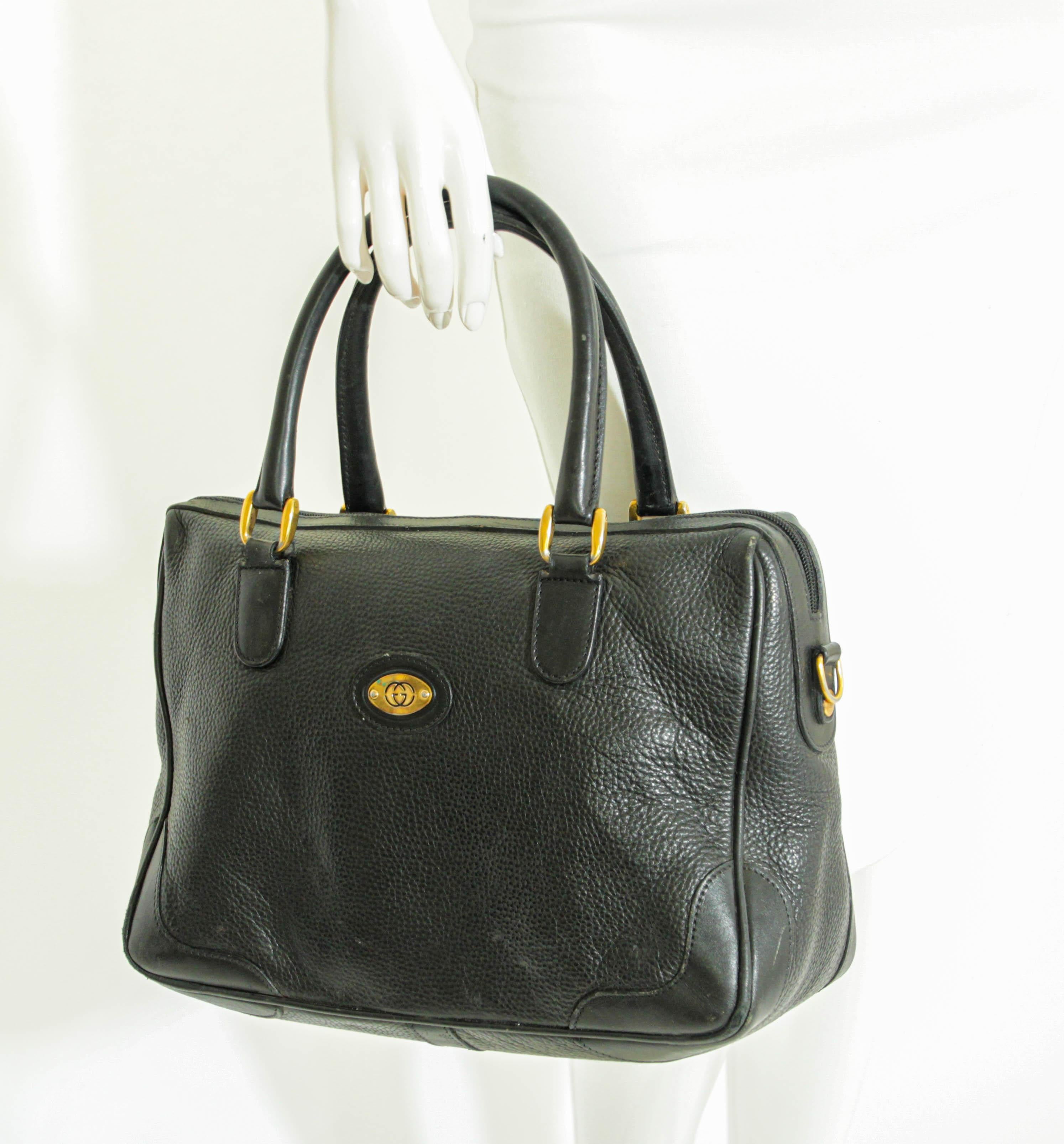 Women's or Men's Vintage GUCCI Black Leather Boston Top Handle Bag For Sale