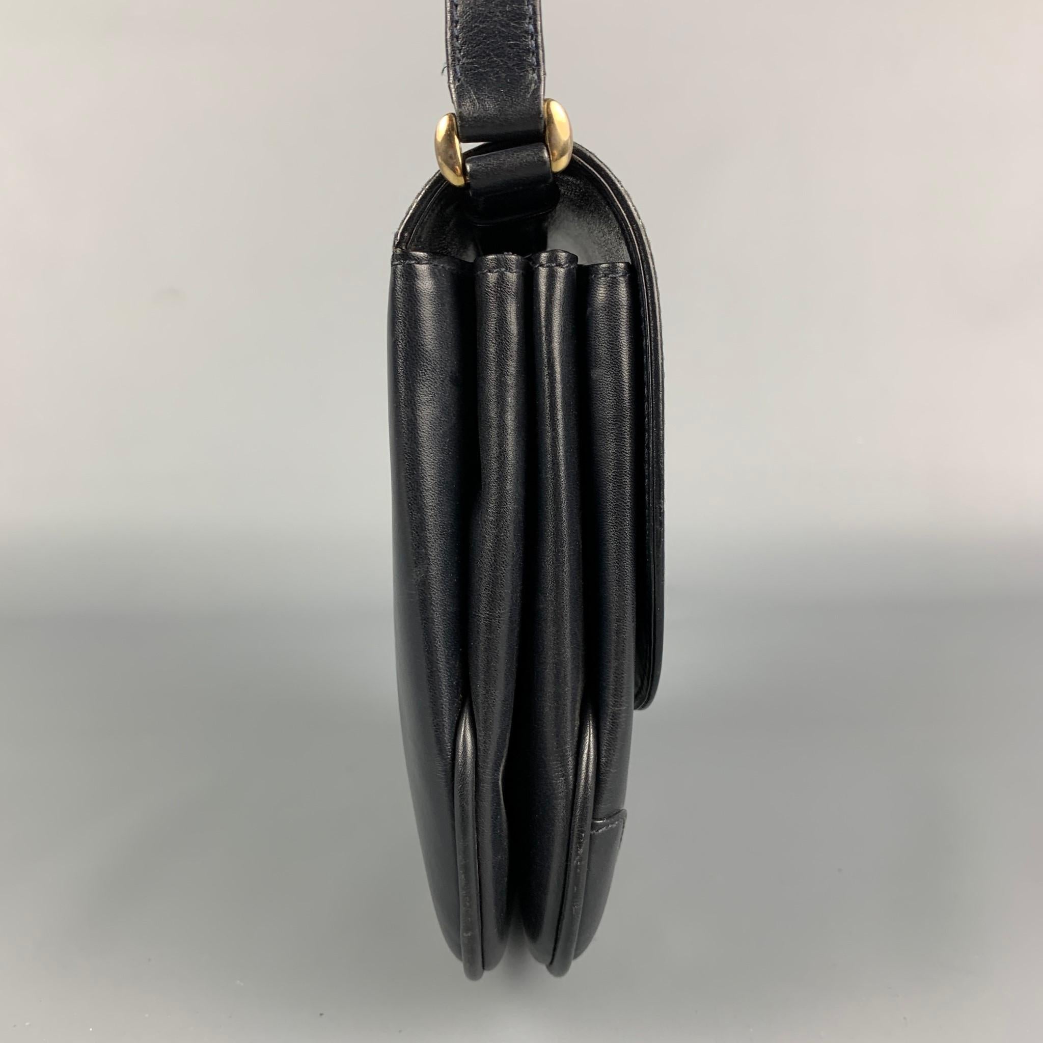 Vintage GUCCI Black Leather Shoulder Handbag In Good Condition In San Francisco, CA