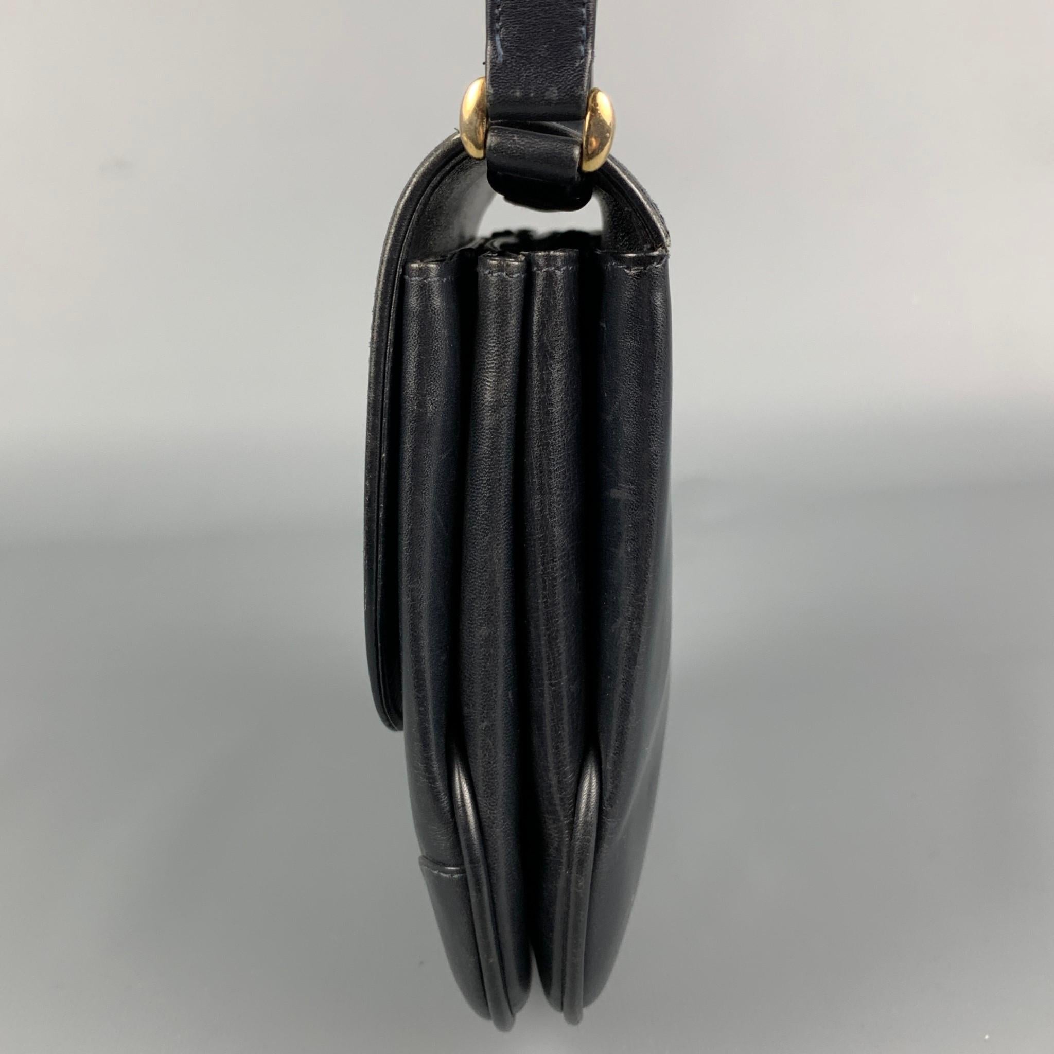 Vintage GUCCI Black Leather Shoulder Handbag 1